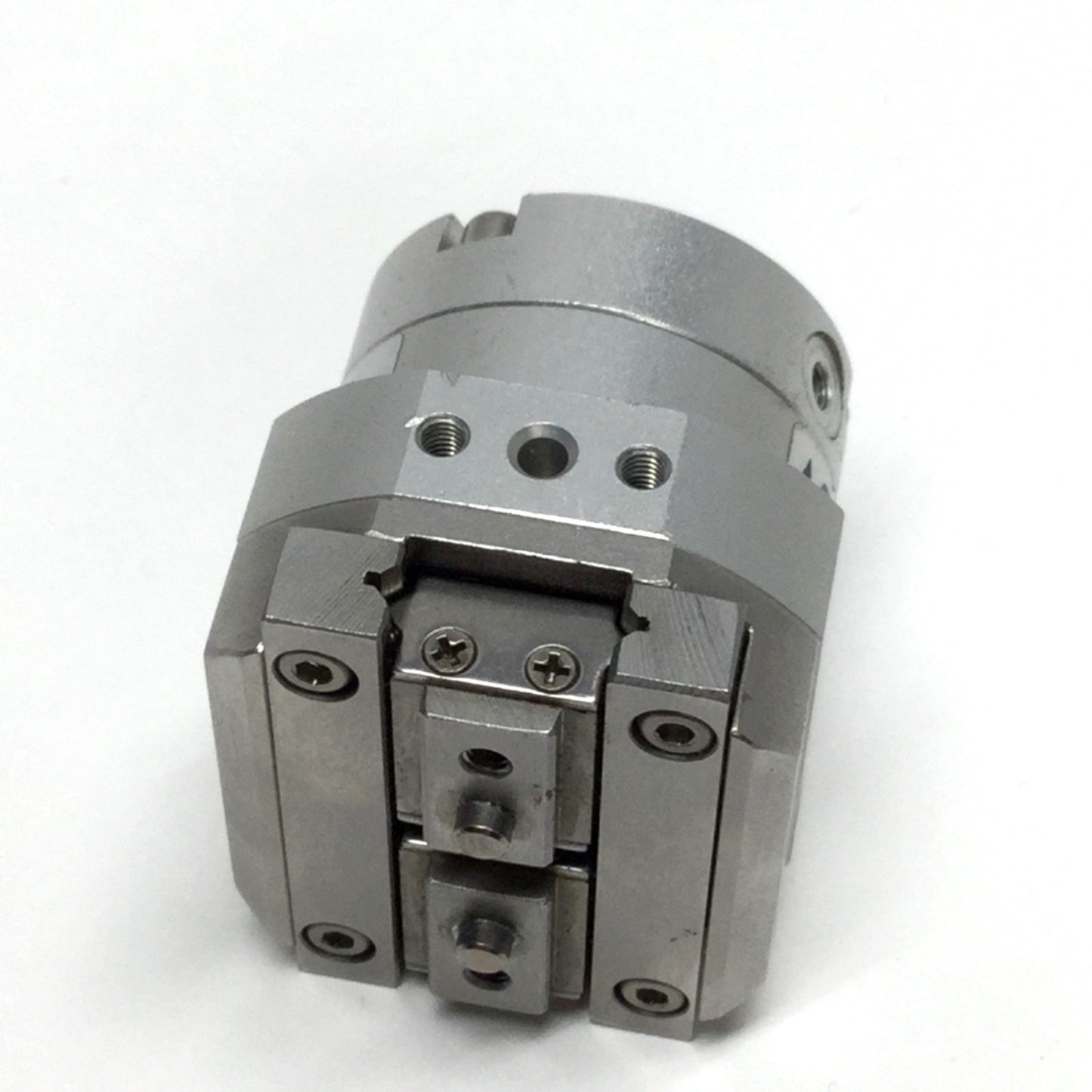 Used SMC MHR2-15R Rotary Actuated Air Gripper, 2-Finger, 8mm Stroke, 24N, 0.15-0.6MPa