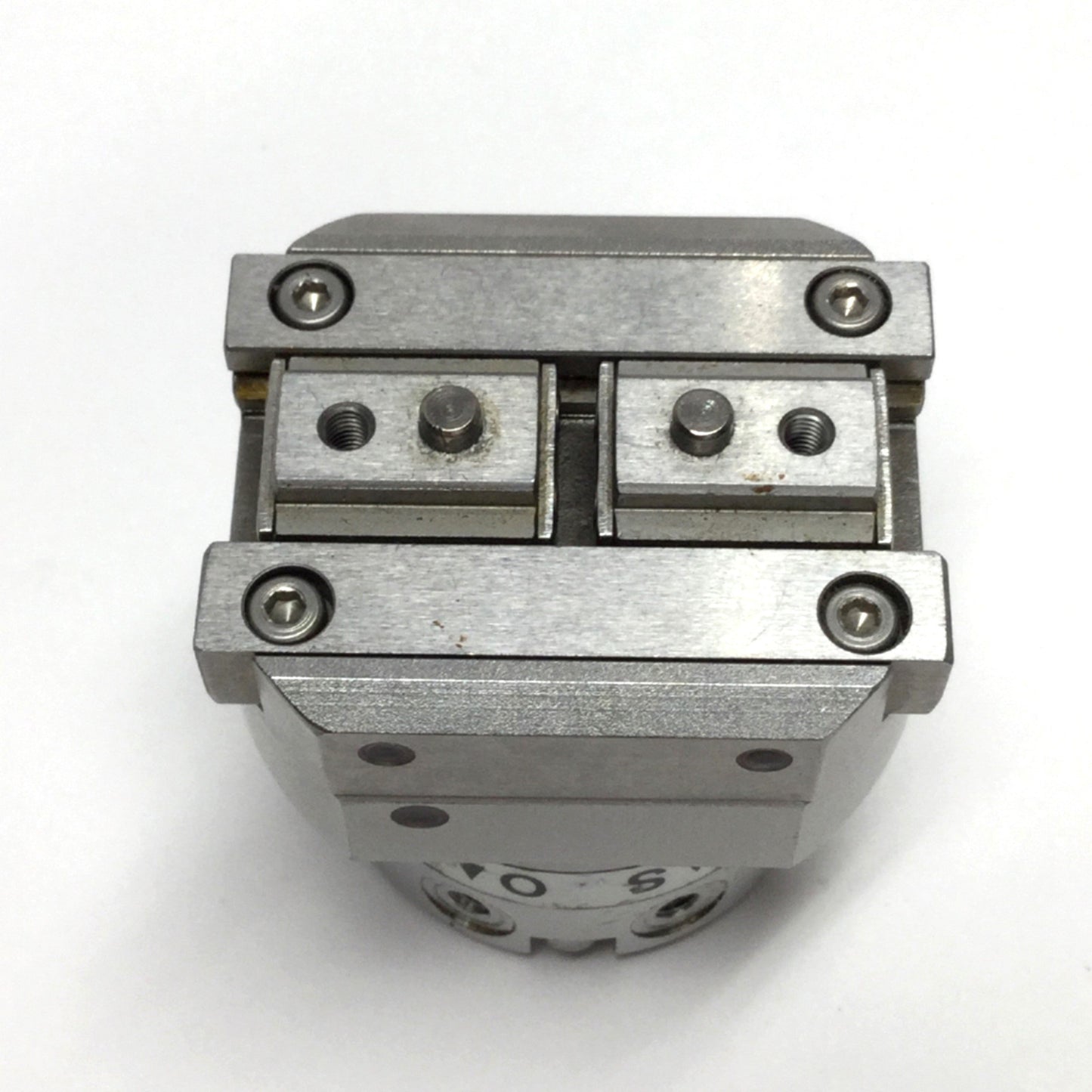 Used SMC MHR2-15R Rotary Actuated Air Gripper, 2-Finger, 8mm Stroke, 24N, 0.15-0.6MPa