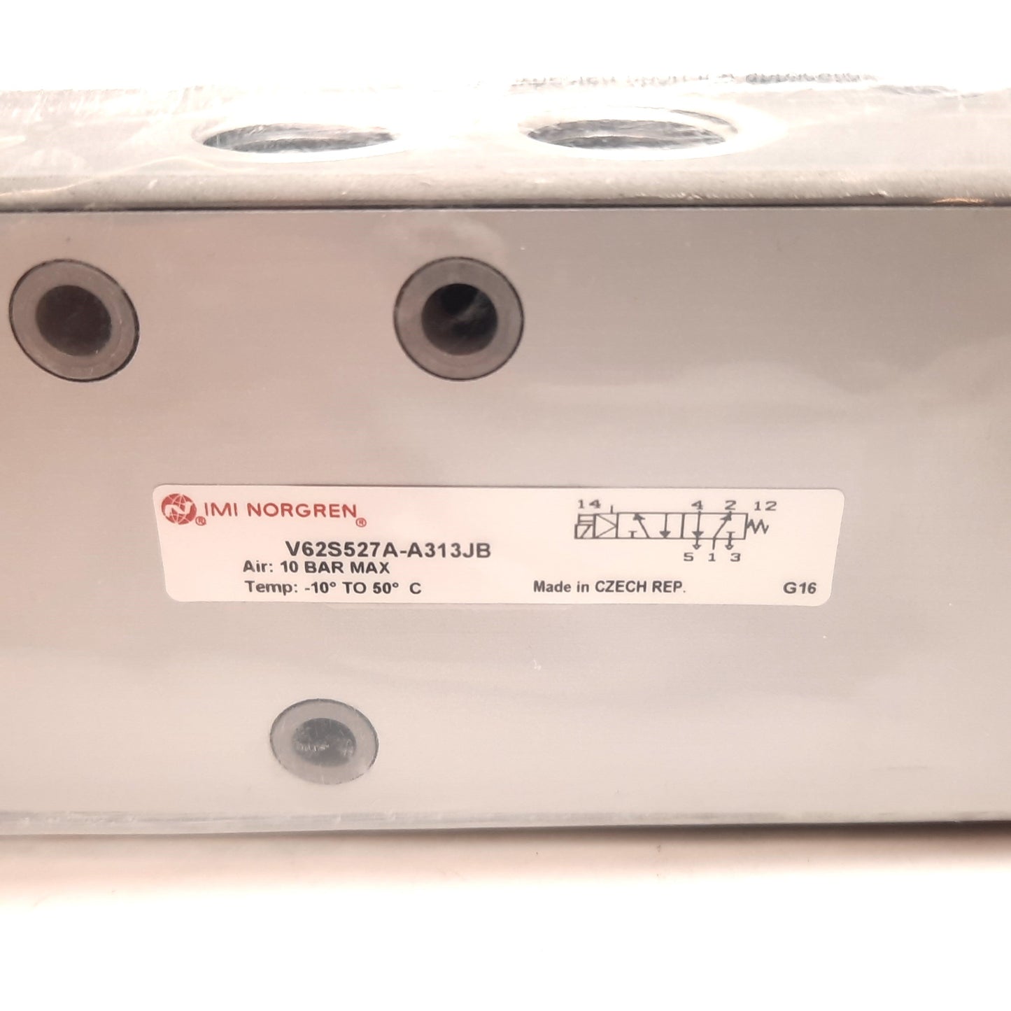 New Norgren V62S527A-A313JB Solenoid Valve, 2-Position 5-Port, 24VDC, 3/8" NPT