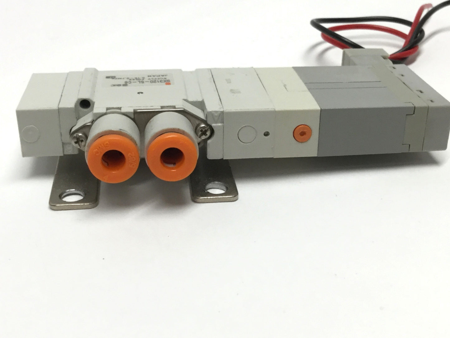 Used SMC SX3120-5L-C4 Solenoid Valve 24VDC Coil, 5-Port, 2-Position, 4mm One-Touch