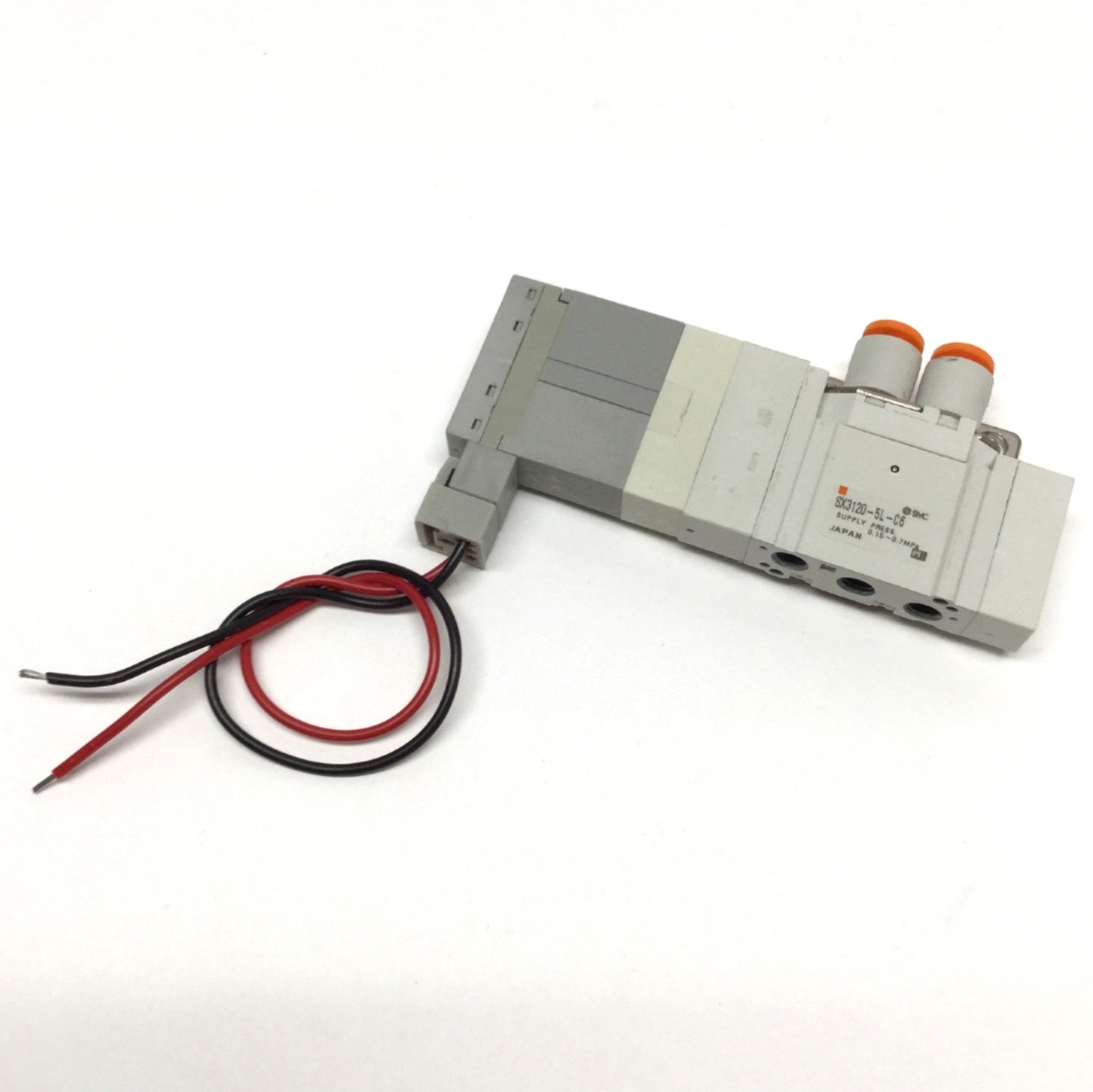 Used SMC SX3120-5L-C4 Solenoid Valve 24VDC Coil, 5-Port, 2-Position, 4mm One-Touch