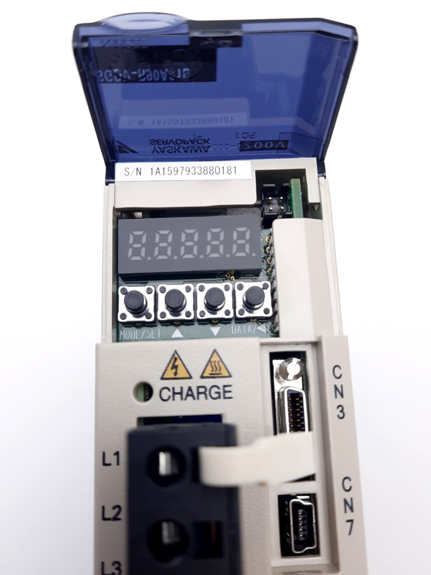 New Yaskawa SGDV-R90A01B002000 Servopack Servo Drive 3 Phase 200-230VAC 100W 0.91A