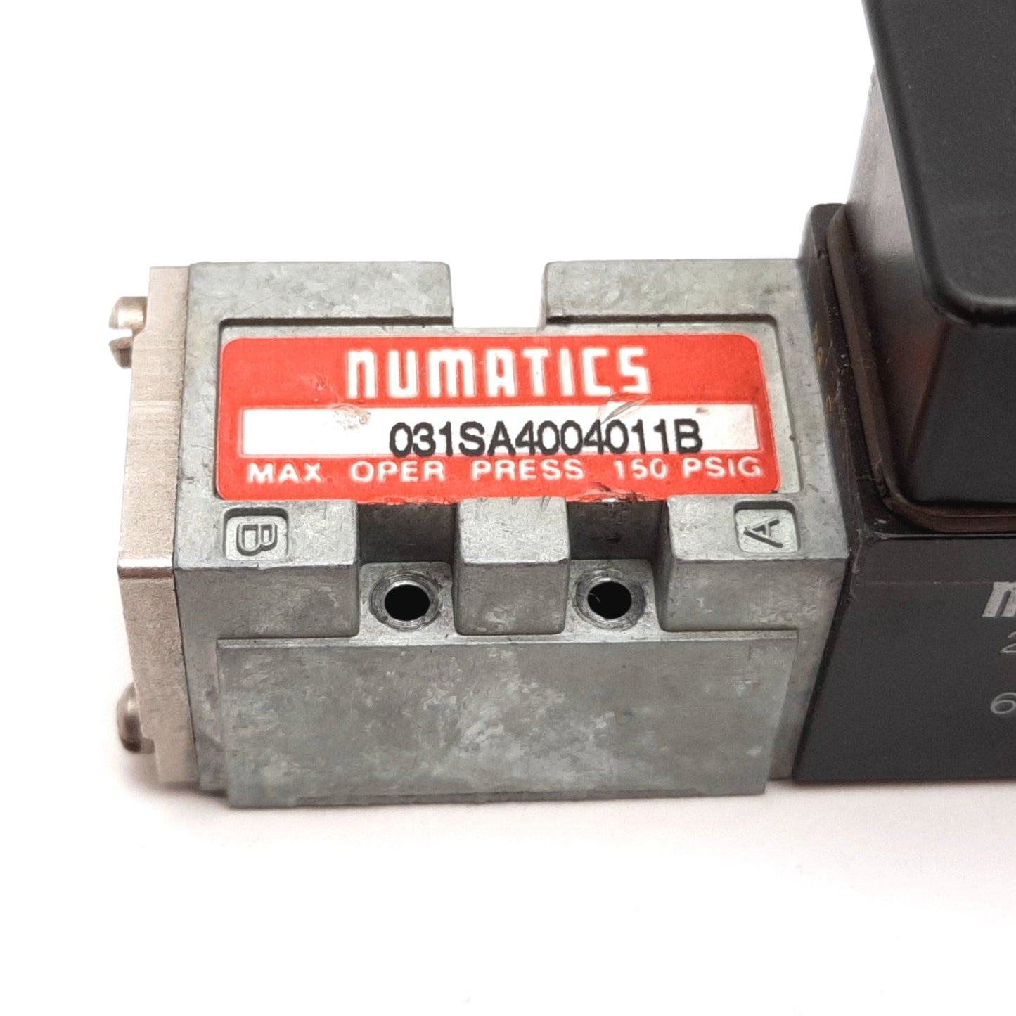 Used Numatics 031SA4004011B Solenoid Valve, 2-Position 5-Port, 24VDC, 150psi Max