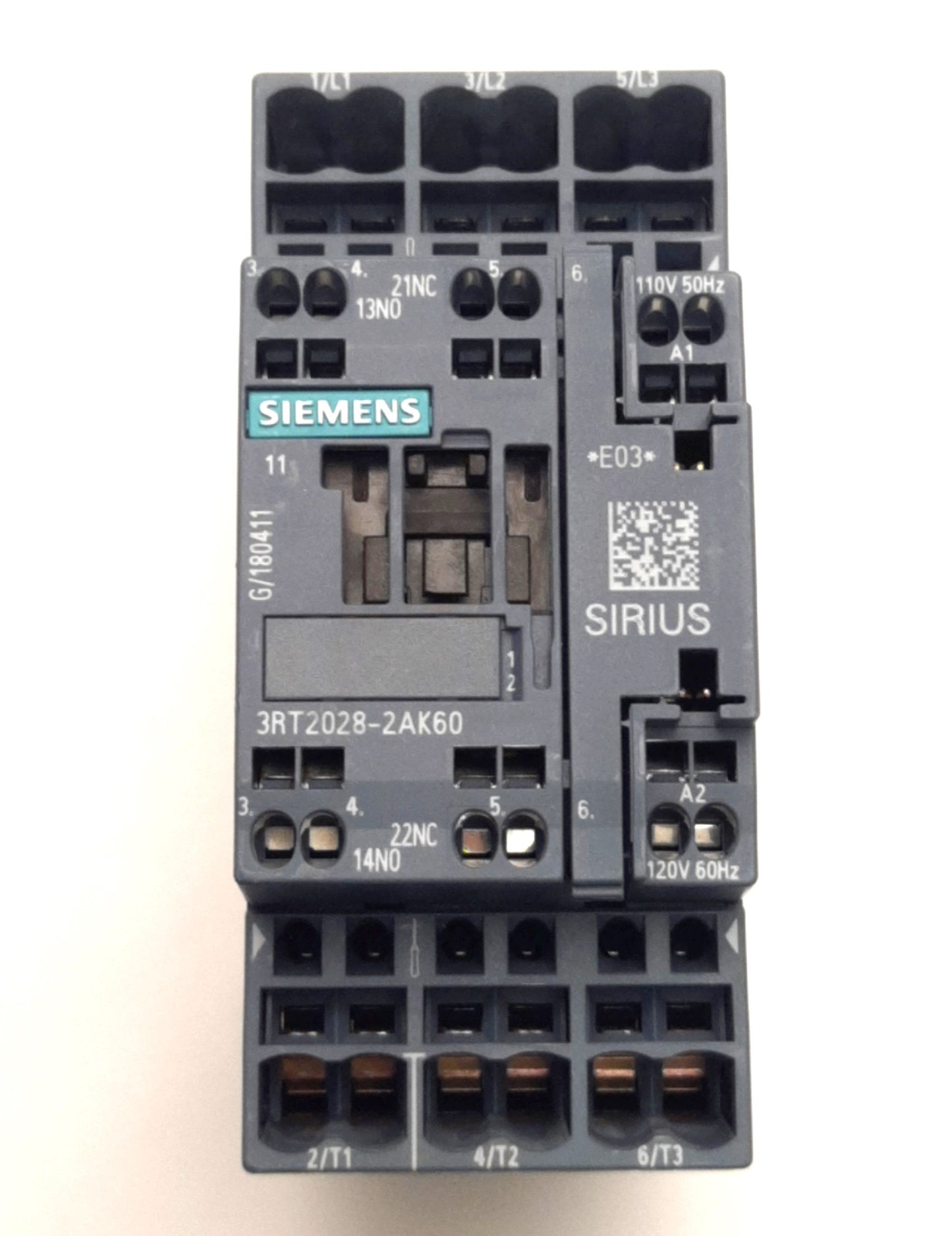 New – Open box Siemens 3RT2028-2AK60 Contactor, 3PST-NO 38A 400VAC, 1CO Aux, 110-120VAC Coil
