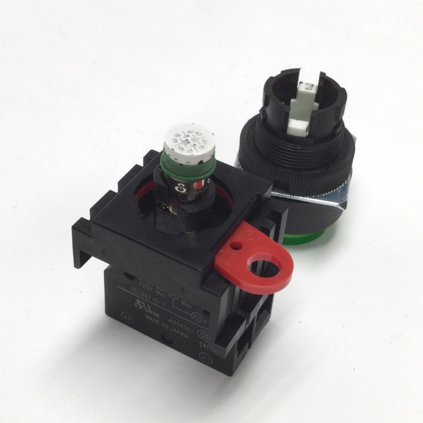 Used Omron A22LTG24A10M Illuminated Pushbutton Switch, Green, Momentary, 24V LED, 1NO