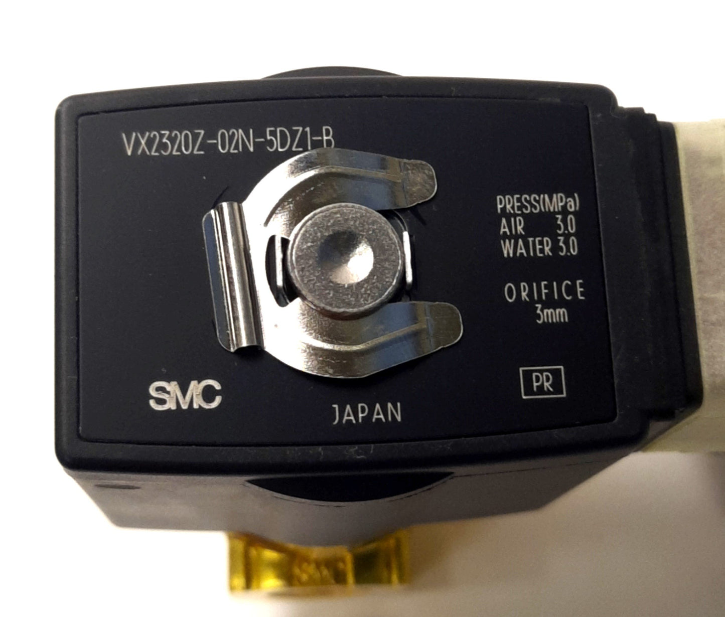 New – Open box SMC VX2320Z-02N-5DZ1-B Solenoid Valve 3.0 MPa Air/Water, 1/4" NPT, 24v DC Coil
