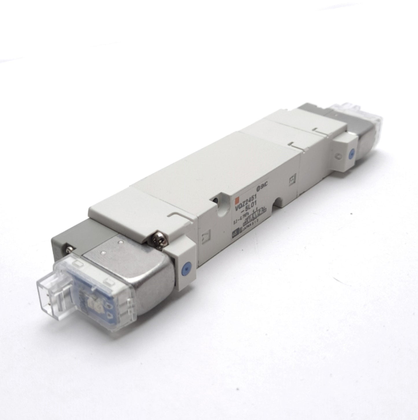 New SMC VQZ2451-5LO1 Solenoid Valve, Base Mounted, 3 Pos, Exhaust Center, 24VDC Coil