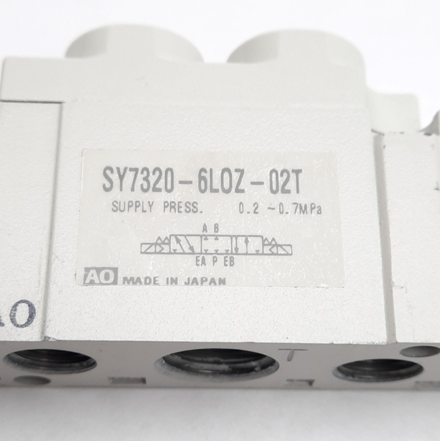 Used SMC SY7320-6L0Z-02T Solenoid Valve, 1/8" 1/4" NPTF, 0.2-0.7MPa Max, 24VDC Coil