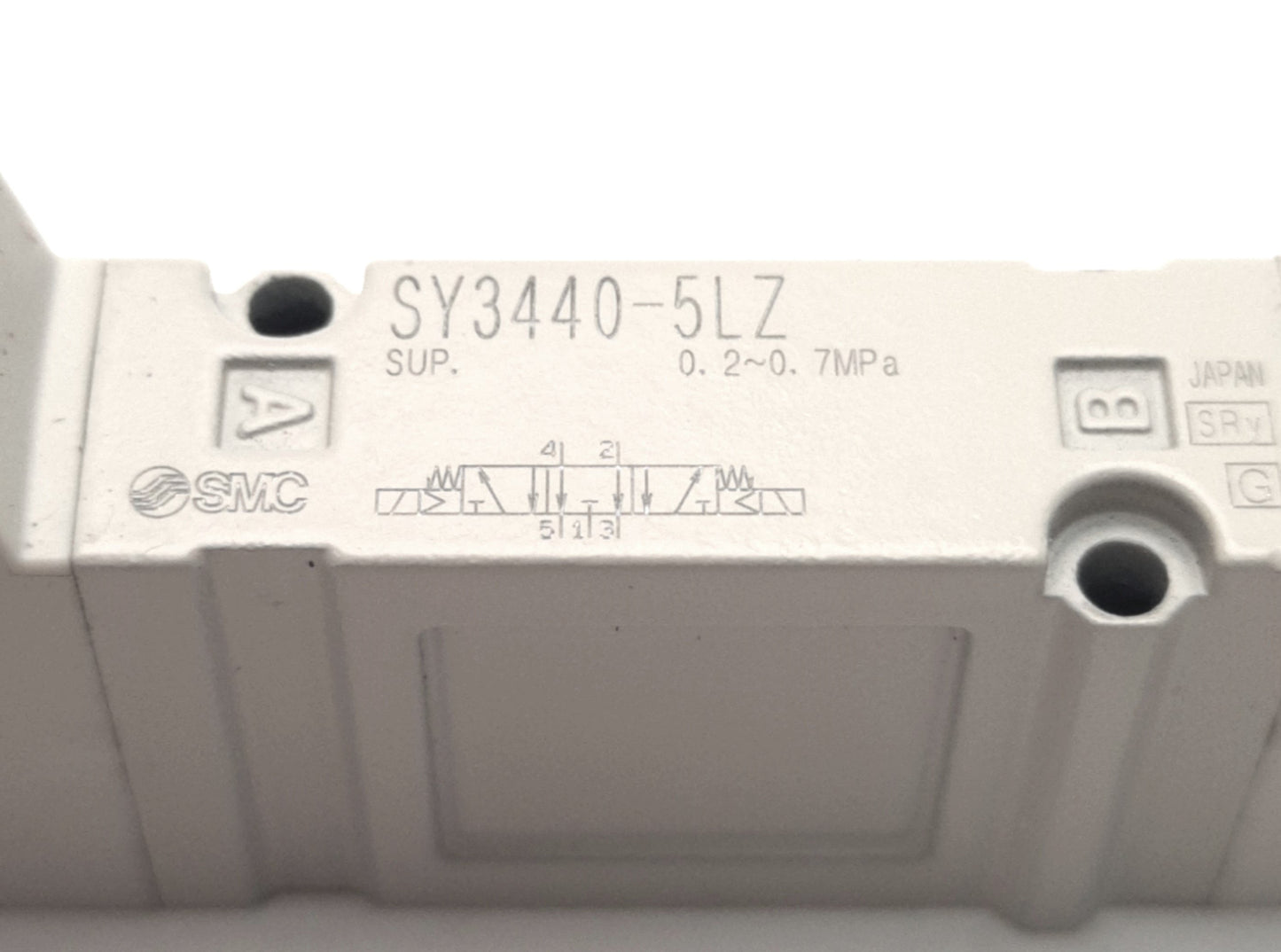 New – Open box SMC SY3440-5LZ Solenoid Valve 5 Port, 3-Pos Exhaust Center, 24v DC Coil