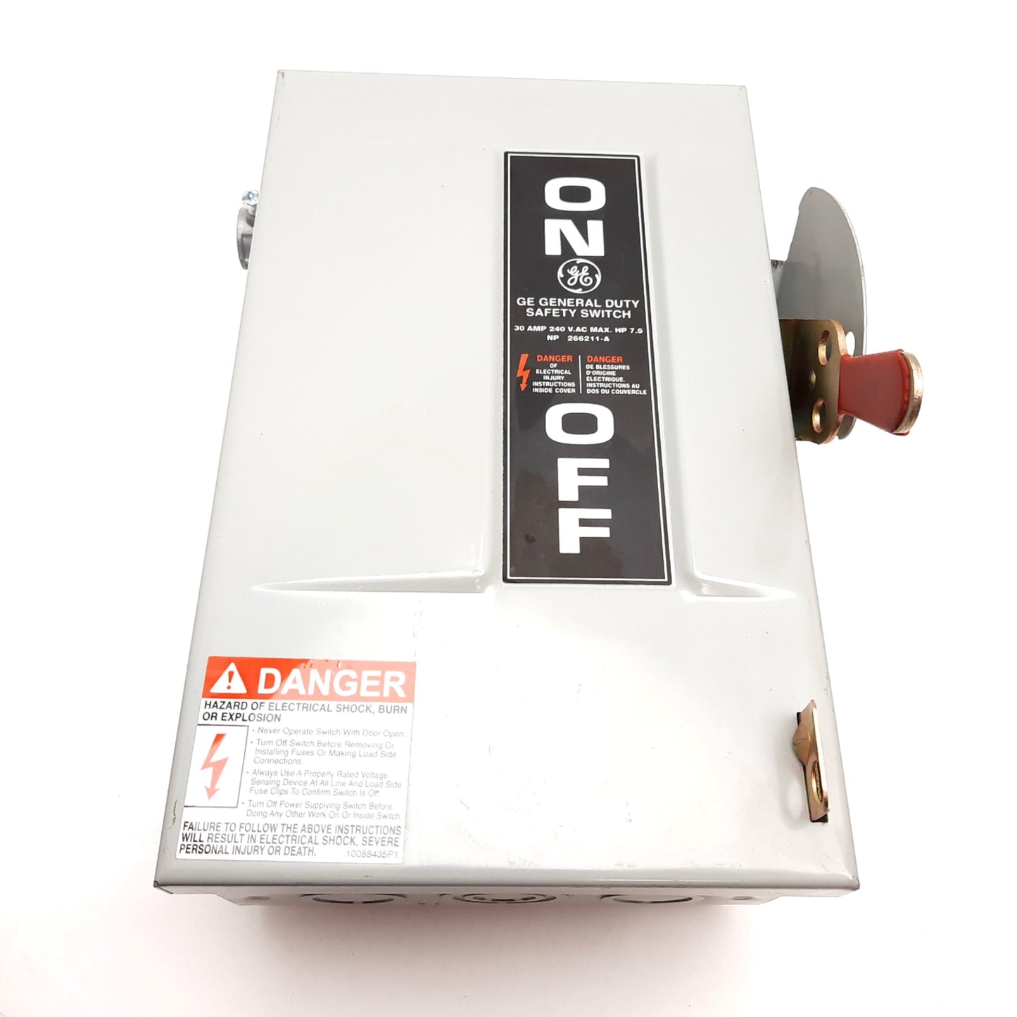 Used GE TG3221 Safety Switch, 2-Pole, Rating: 30A 240VAC/DC, Enclosure: 10" x 6" x 3"