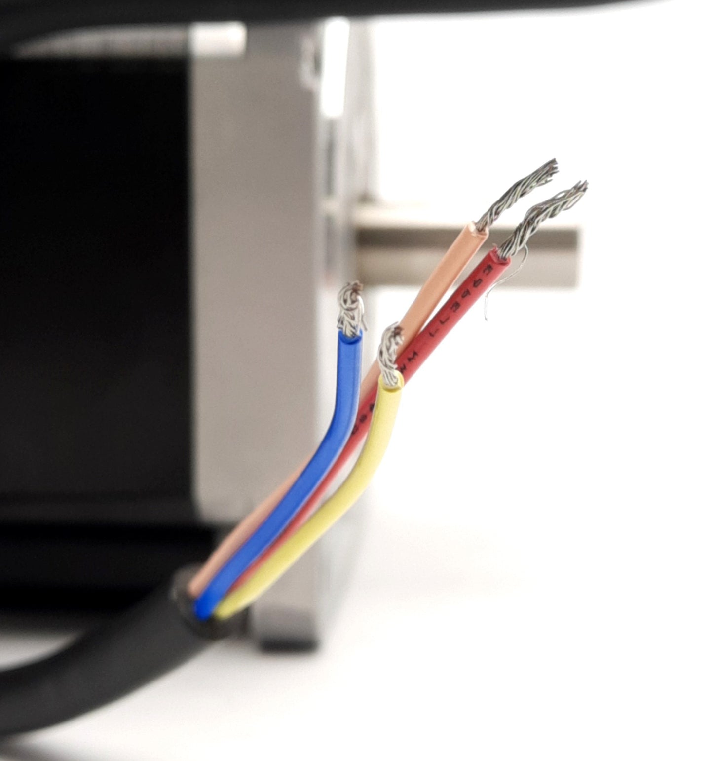 New AMCI SM34-450D Stepper Motor, 2-Phase, 200 Steps, 4.0A, 1/2" Shaft, NEMA34