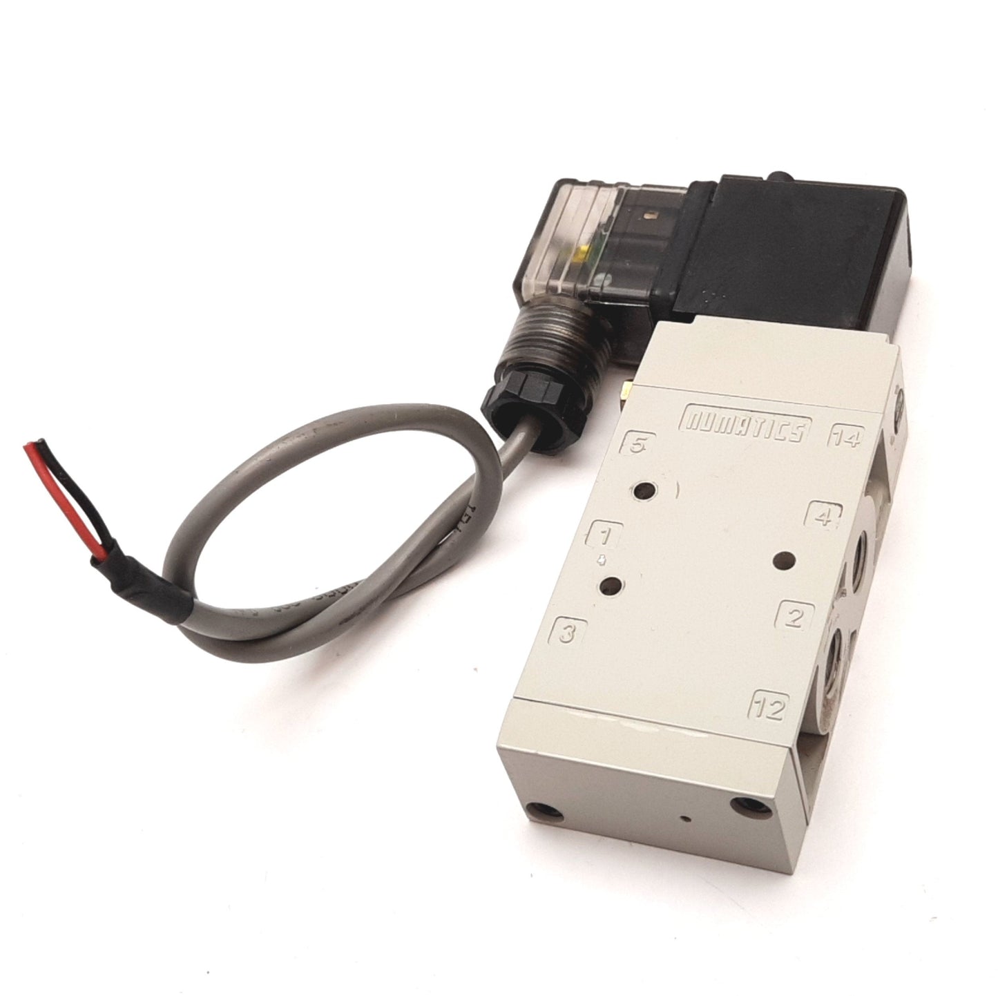 Used Numatics L11BA452O000030 Solenoid Valve, 2-Position 5-Port 100-120VAC 1/8" NPT