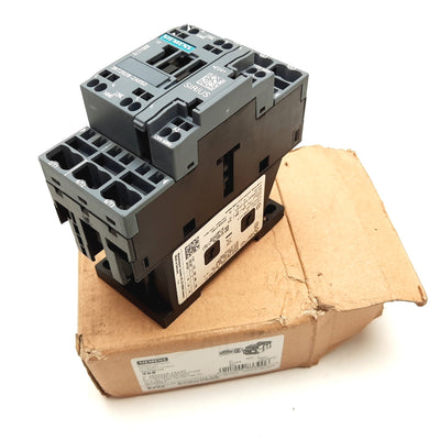 New – Open box Siemens 3RT2028-2AK60 Contactor, 3PST-NO, 110-120VAC Coil, 600VAC 38A Contacts