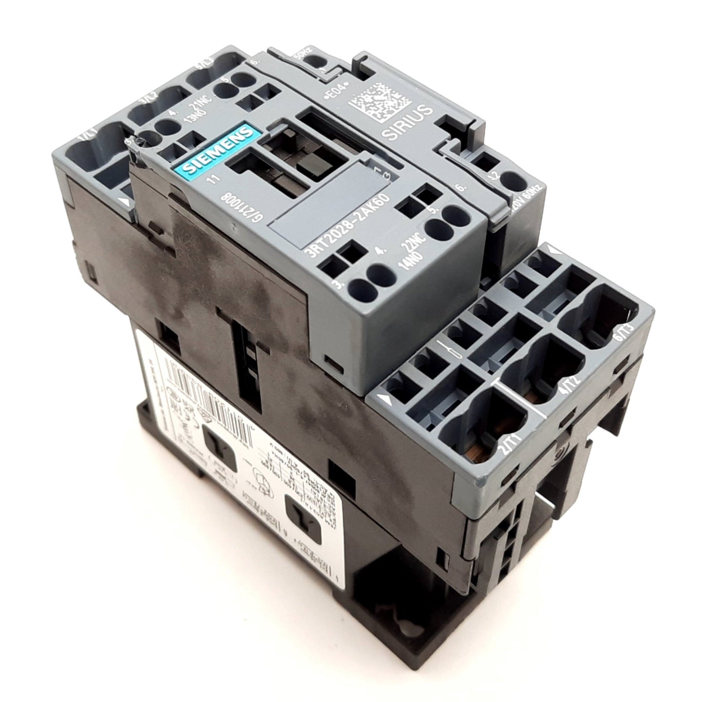 New – Open box Siemens 3RT2028-2AK60 Contactor, 3PST-NO, 110-120VAC Coil, 600VAC 38A Contacts