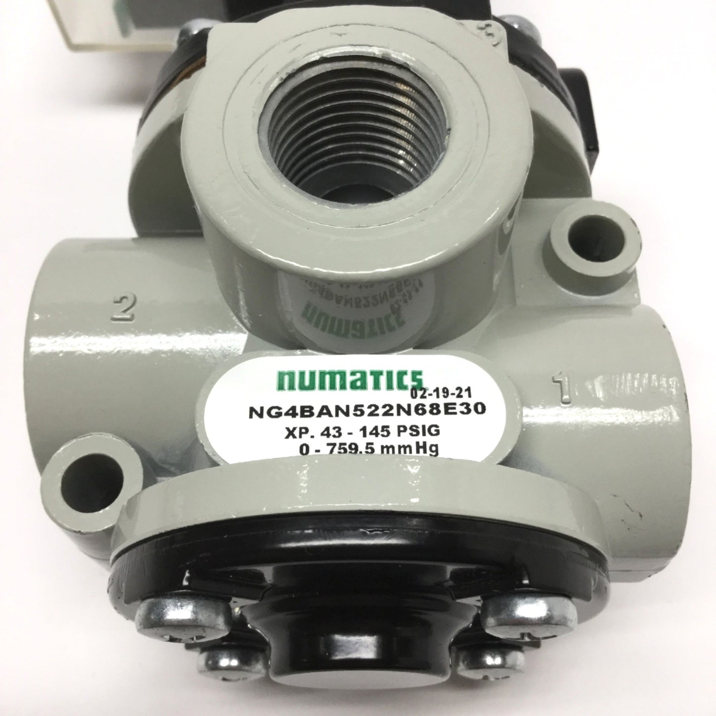 New – Open box Numatics NG4BAN522N68E30 Vacuum Poppet Valve, 3-Port 2-Position, NC, 1/2" NPT