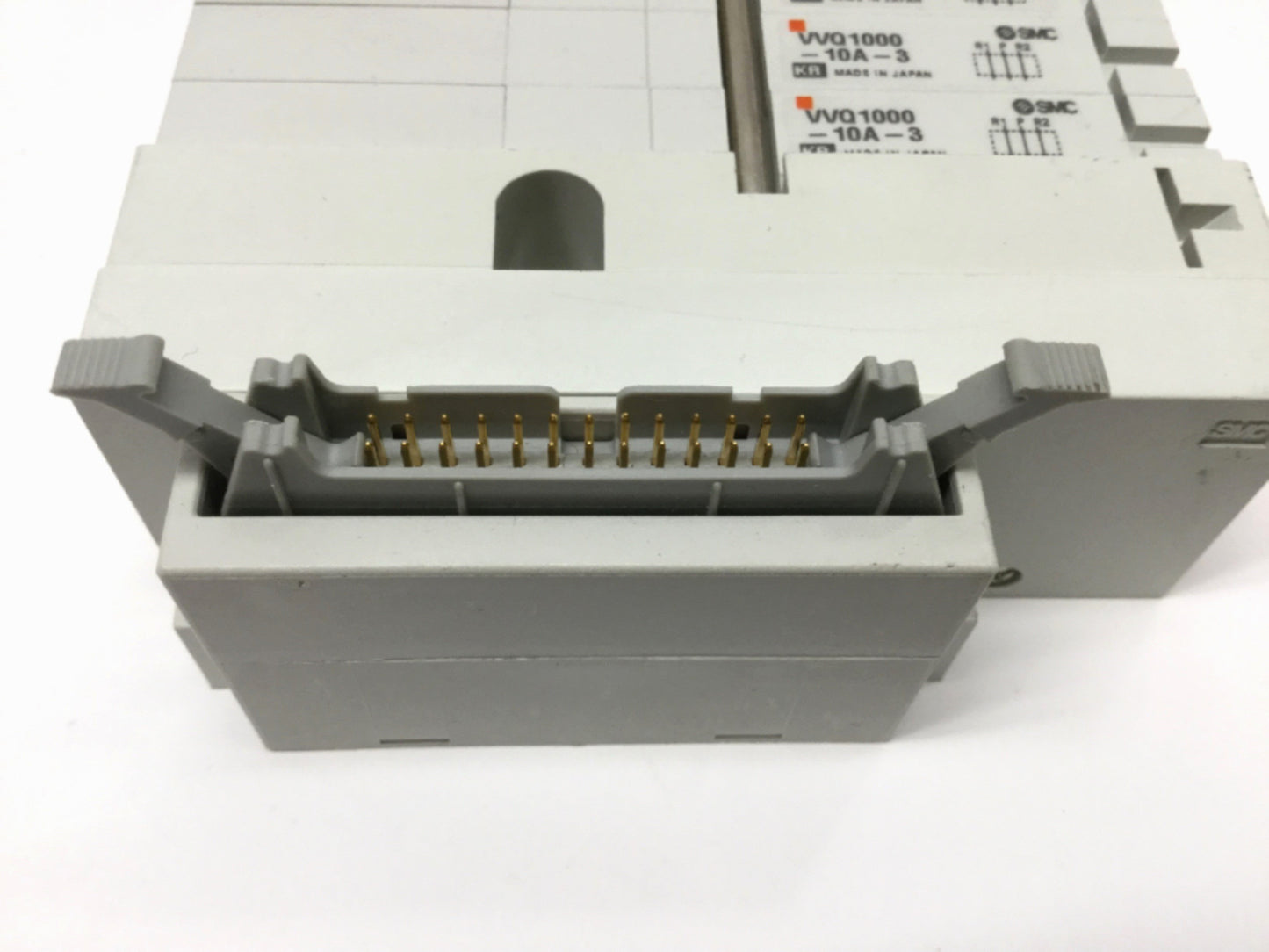 Used SMC VV5Q1 Manifold w/Solenoid Valves (3x) VQ1130-5-C0, (1x) VQ1130-5-N7-P, 24VDC