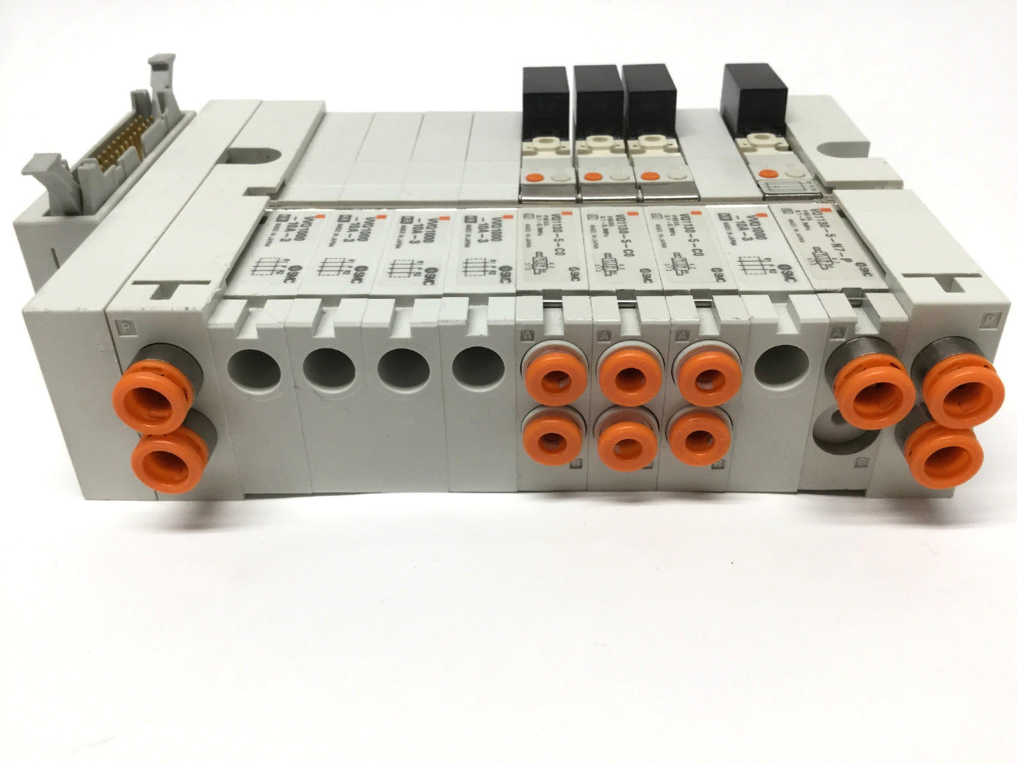 Used SMC VV5Q1 Manifold w/Solenoid Valves (3x) VQ1130-5-C0, (1x) VQ1130-5-N7-P, 24VDC