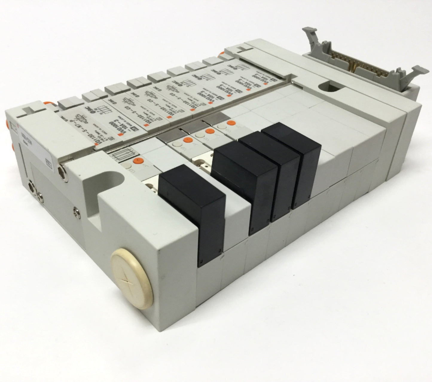 Used SMC VV5Q1 Manifold w/Solenoid Valves (3x) VQ1130-5-C0, (1x) VQ1130-5-N7-P, 24VDC