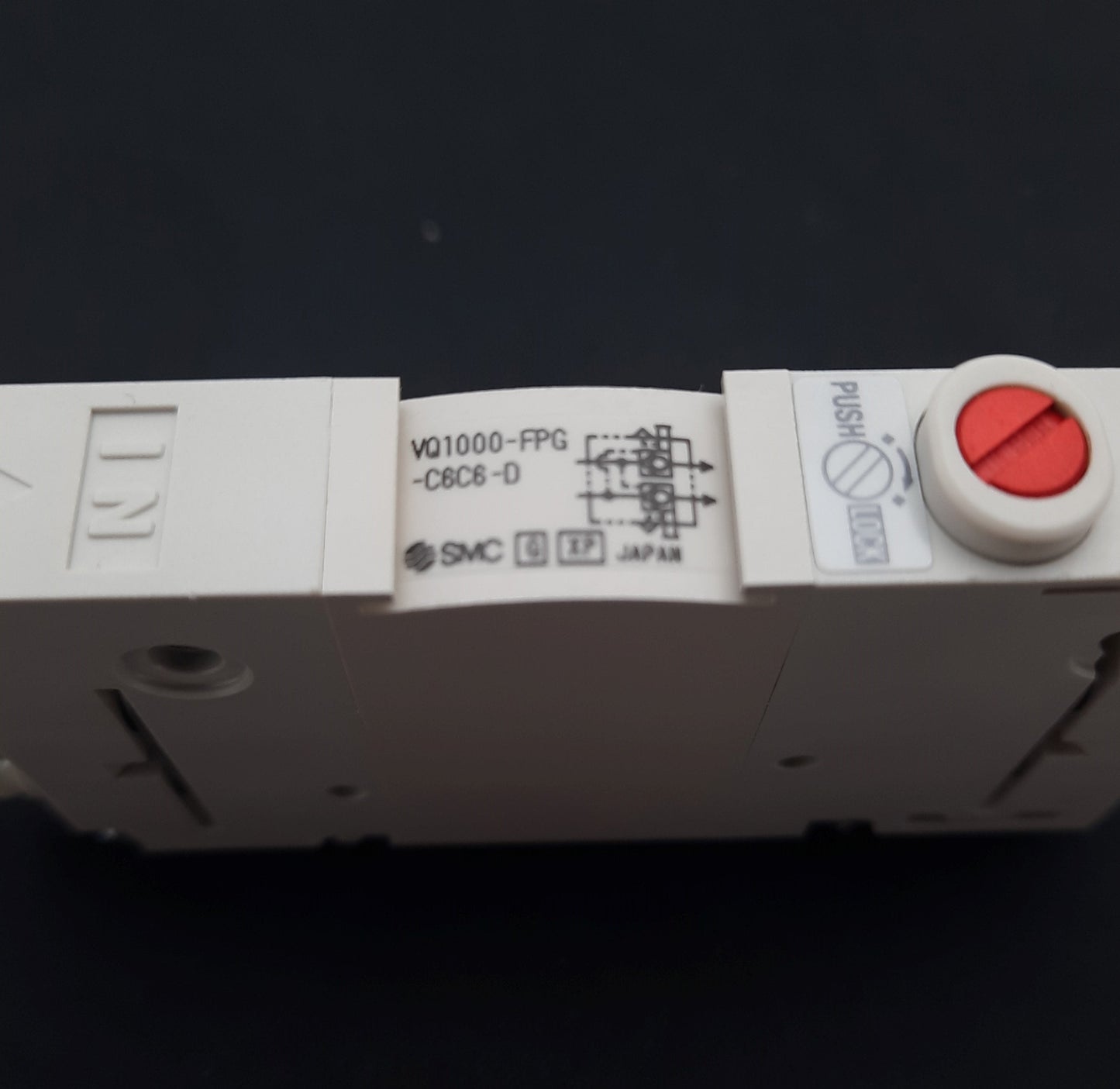 New SMC VQ1000-FPG-C6C6-D Check Block Solenoid Valve 0.1-0.7MPA 12-24VDC 100-220VAC