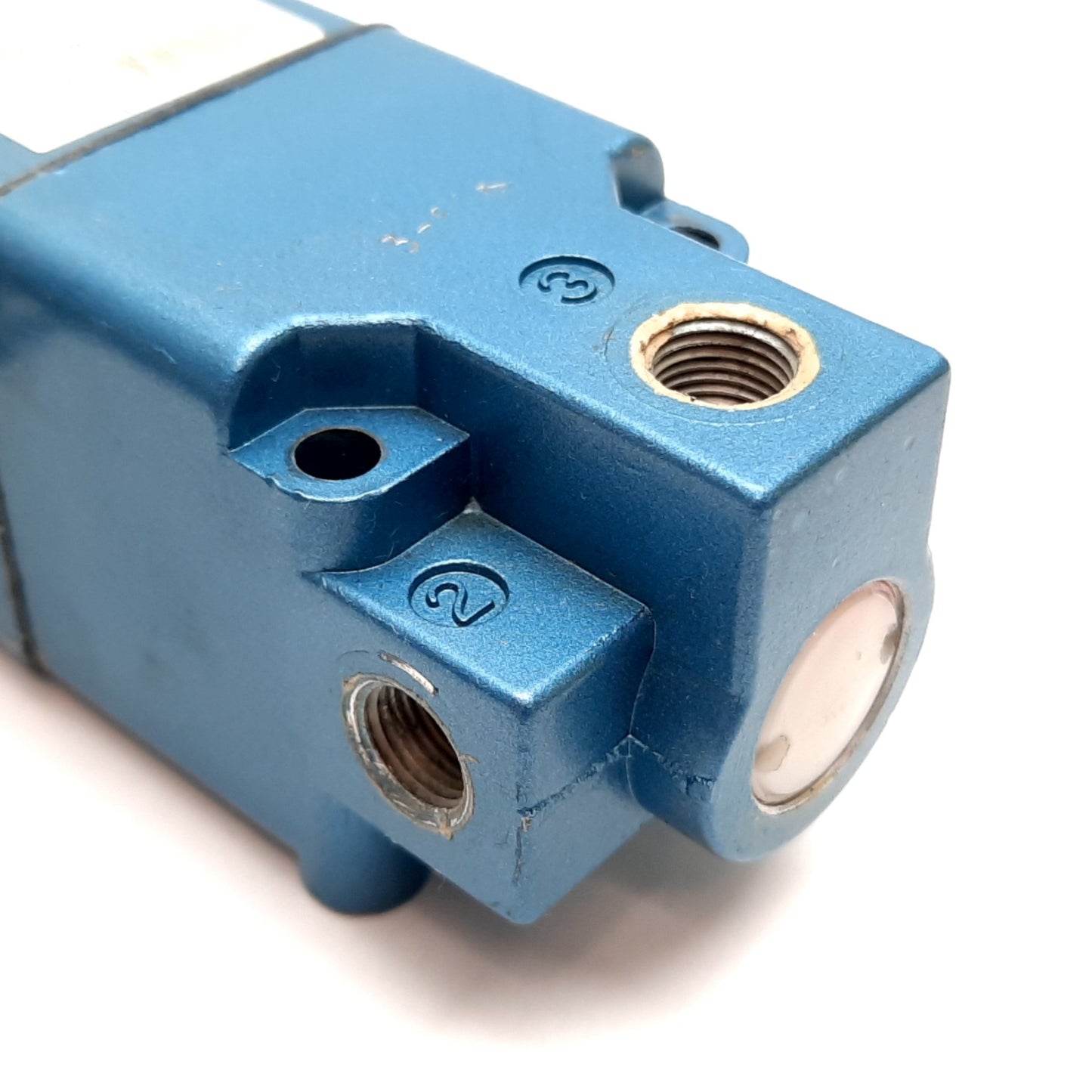 Used Mac 224B-111BAAA Solenoid Valve, 2-Position 3-Port, 110-120VAC, 1/8" NPT