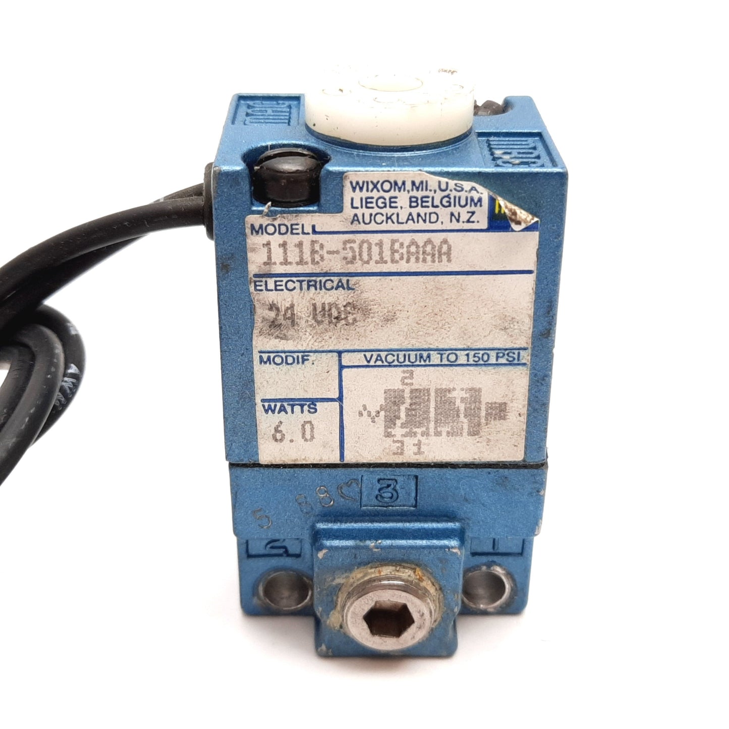 Used Mac 111B-501BAAA Solenoid Valve, 2-Position 3-Port, 24VDC, 150psi, 1/8" NPT