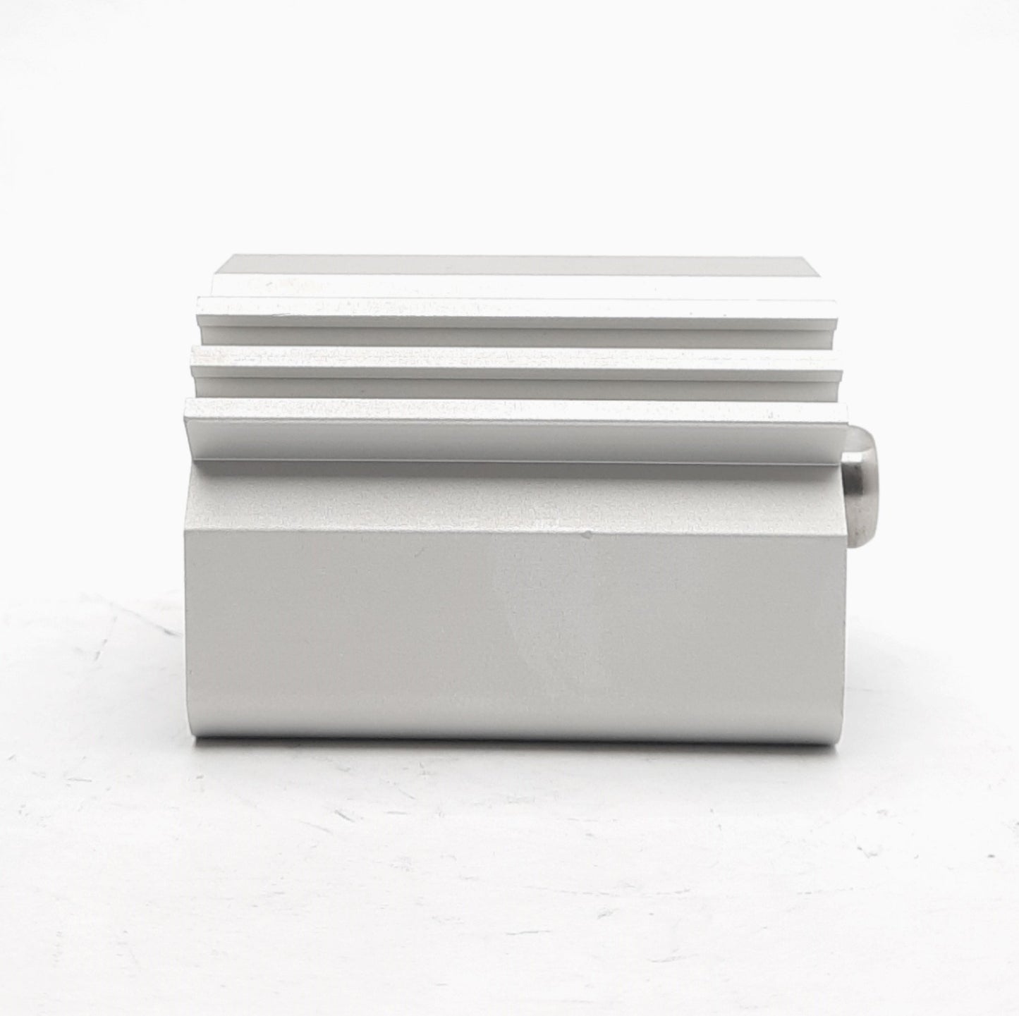 New SMC NCDQ2B25-25DZ Compact Cylinder, 25mm Bore, 25mm Stroke, M5-0.8 Ports