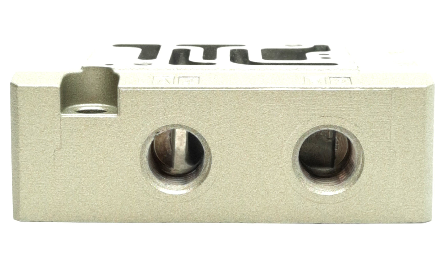 New Lot of 5 SMC SPA0112 Solenoid Valve Subplates, Ports: 1/8" NPT & 1/4" NPT