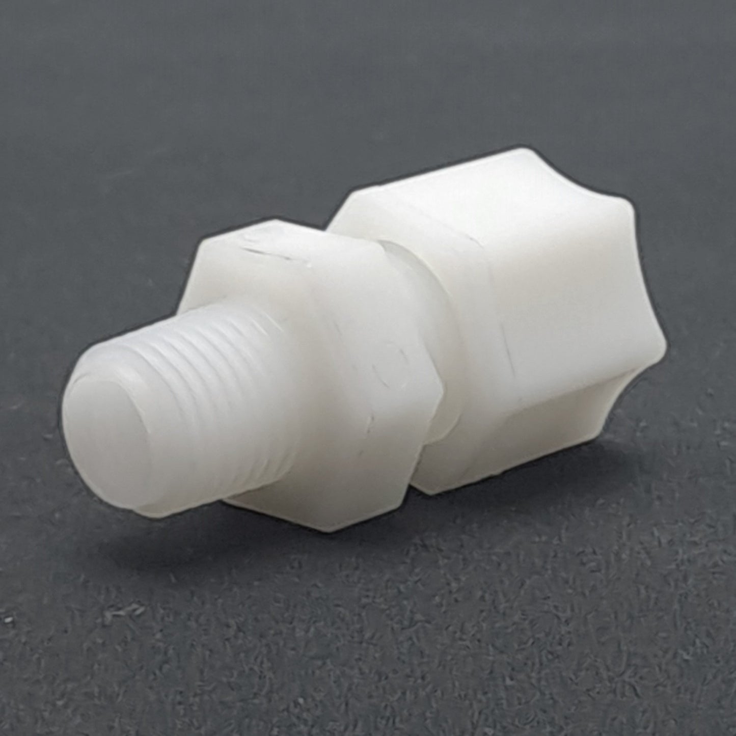 New – Open box Lot of 150 JACO 10-6-4-N-O Nylon 6 Fittings, Male Connector, 3/8" Tubing