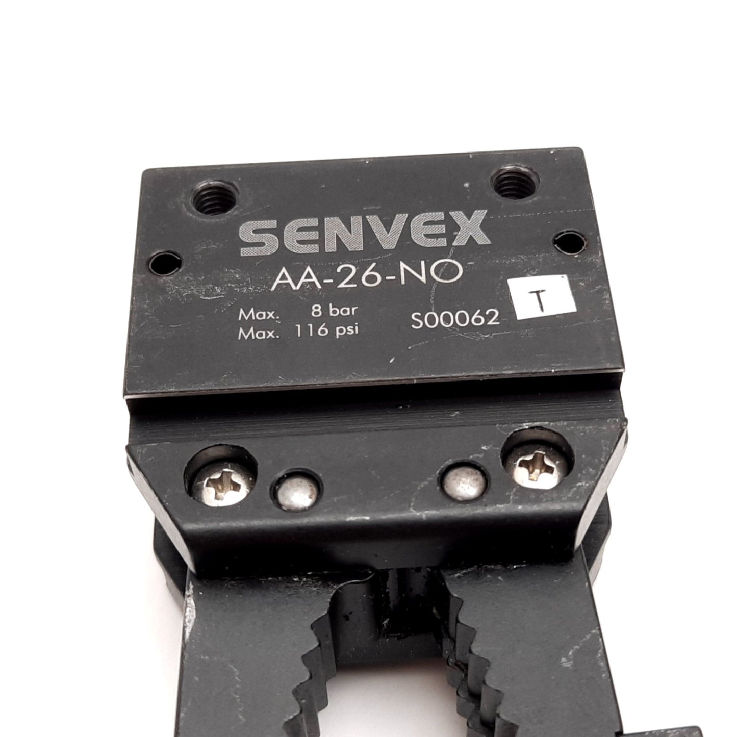 Used Senvex AA-26-NO Pneumatic Gripper, Normally Open, 8 bar, M5x0.8, With Sensor