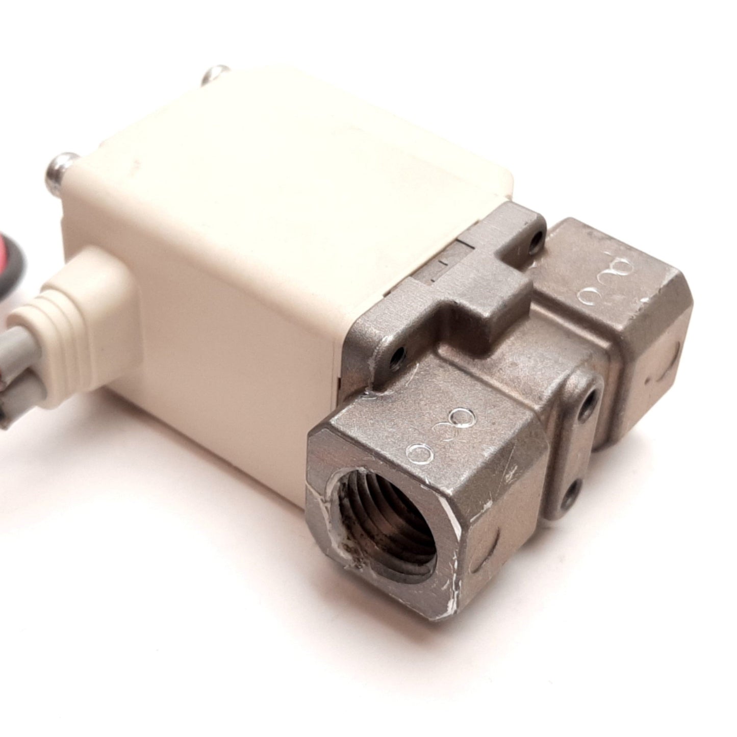 Used SMC VX210FAB Solenoid Valve, Voltage: 24VDC, Pressure: 0.2MPa, Ports: 1/4" NPT