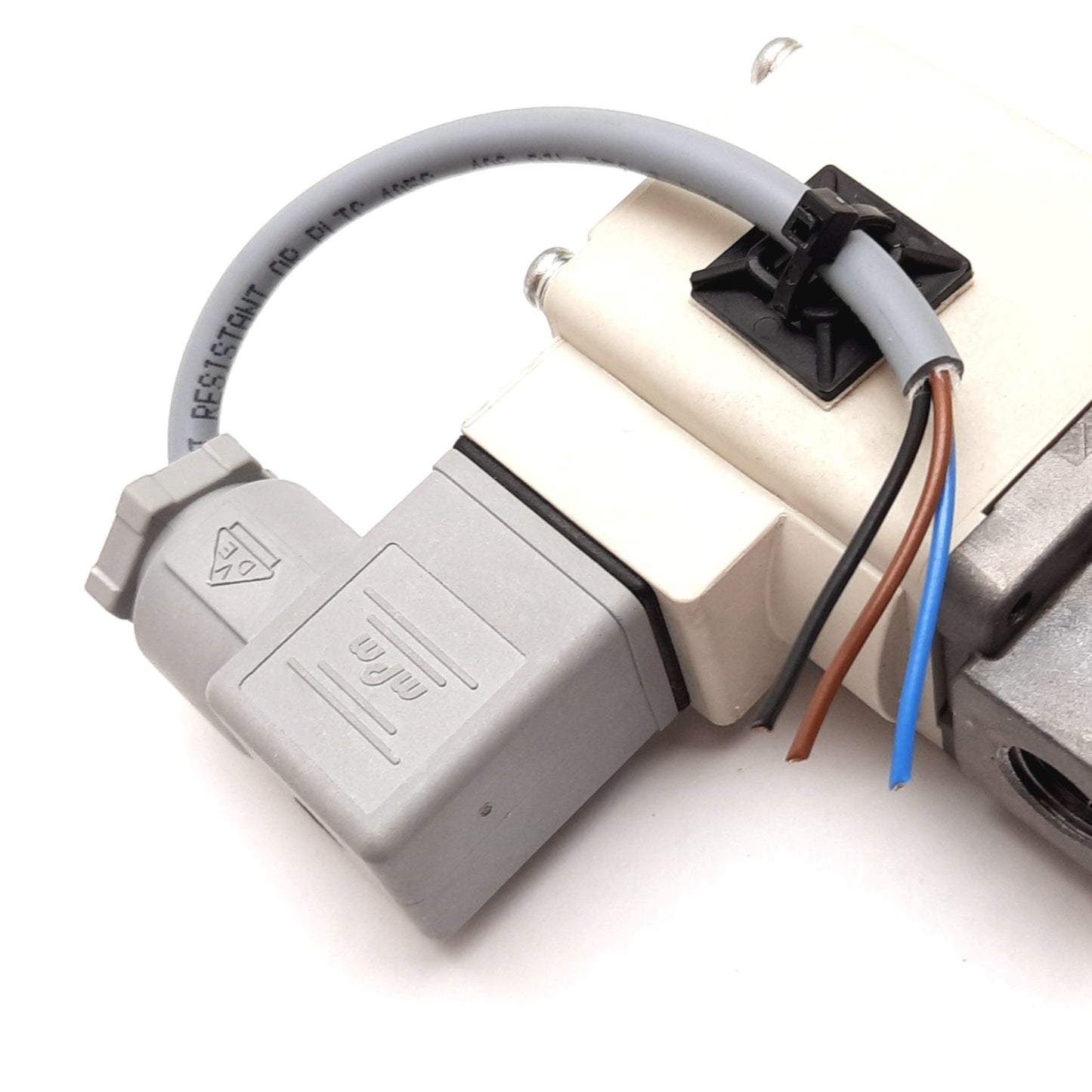 Used SMC VX230AGB Solenoid Valve, Voltage: 24VDC, Pressure: 1MPa, Ports: 1/4" NPT