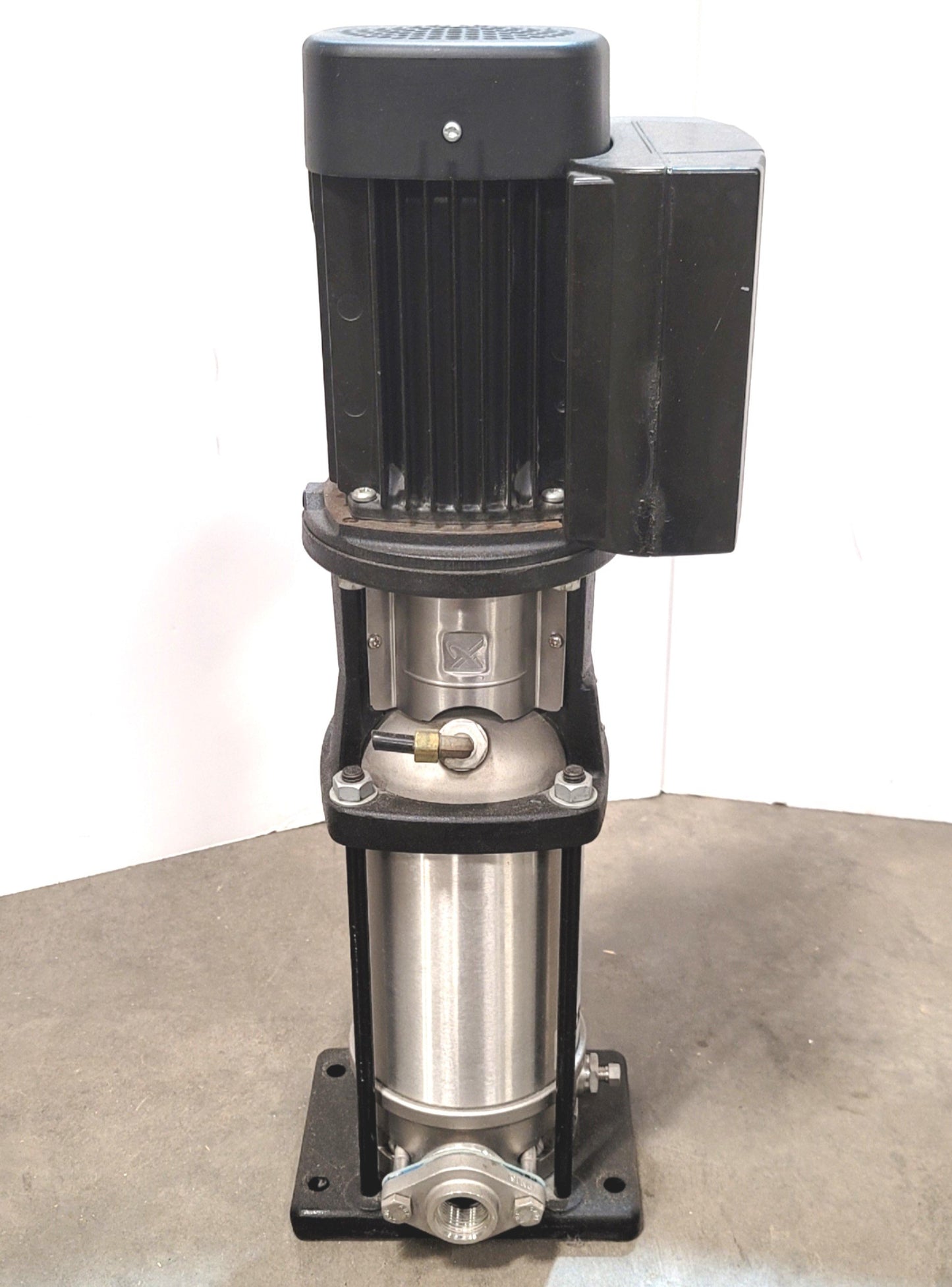 Used Grundfos CRIE 1S-12 Centrifugal Pump 4.84GPM 1"NPT w/ MLE Motor 1HP 208-230VAC