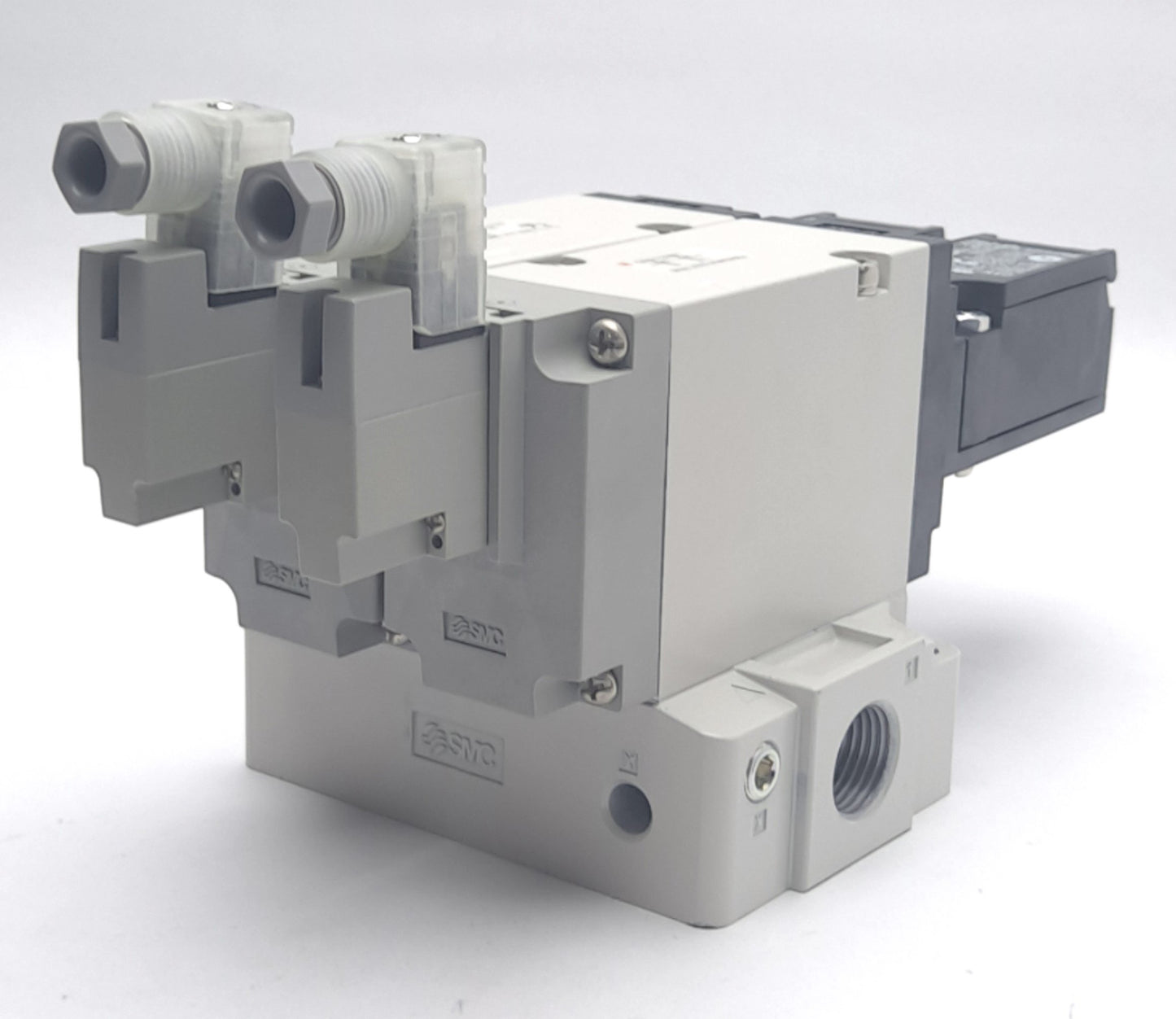 New SMC VP744-5DZ1-04-M-X538 Pressure Release Valves, 24VDC, 0.25-0.7MPa, 1/2" Port