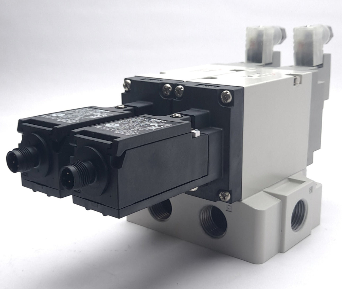 New SMC VP744-5DZ1-04-M-X538 Pressure Release Valves, 24VDC, 0.25-0.7MPa, 1/2" Port