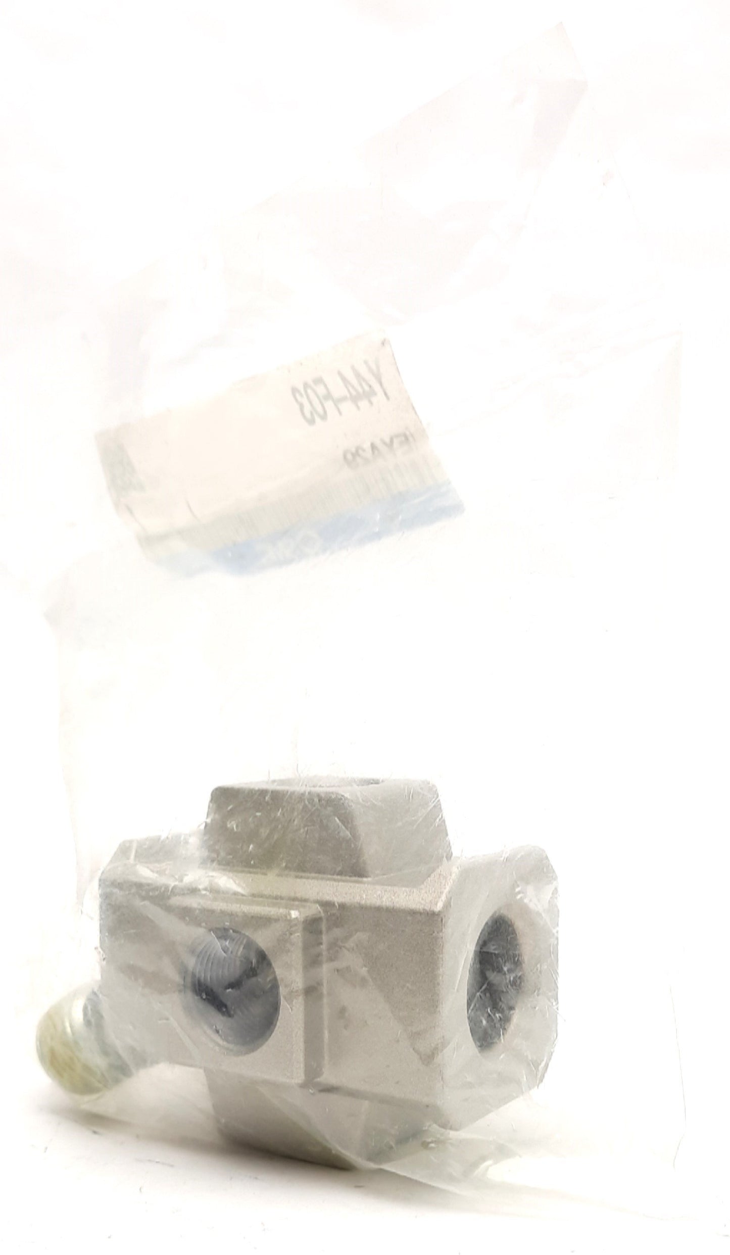 New – Open box Lot of 4 SMC Y44-F03 AC Series Cross Spacer, 4x 3/8" G, 2-1/2" x 2-1/4" x 1-1/2"