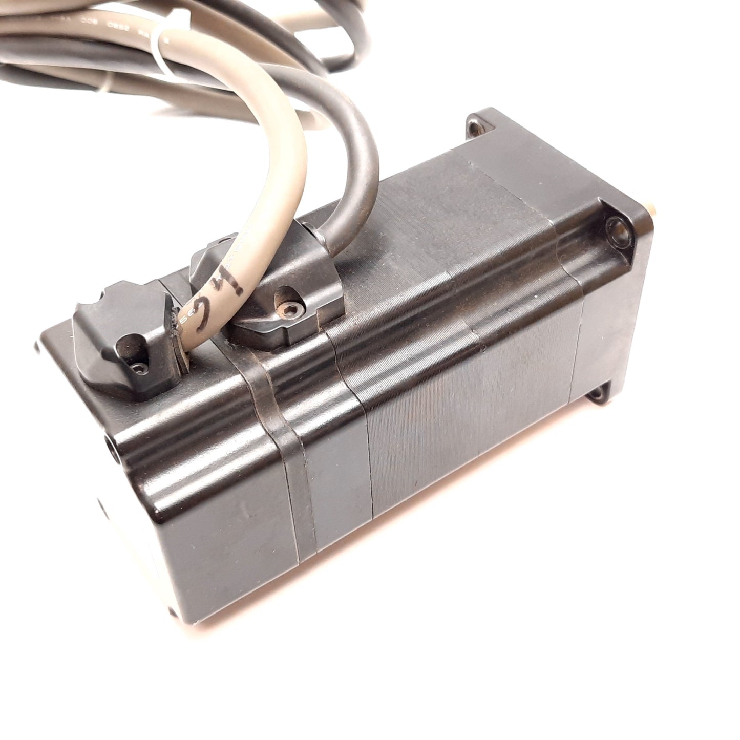 Used Allen Bradley Y-2012-2-H00AA Servo Motor, 3-Phase, 230VAC, 4500RPM, 0.51kW