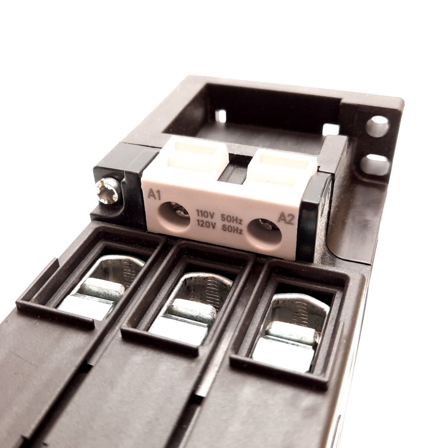 New Siemens 3RT1036-1AK60 Contactor, 3-Pole, Coil: 110/120VAC, Rating: 50A 600VAC