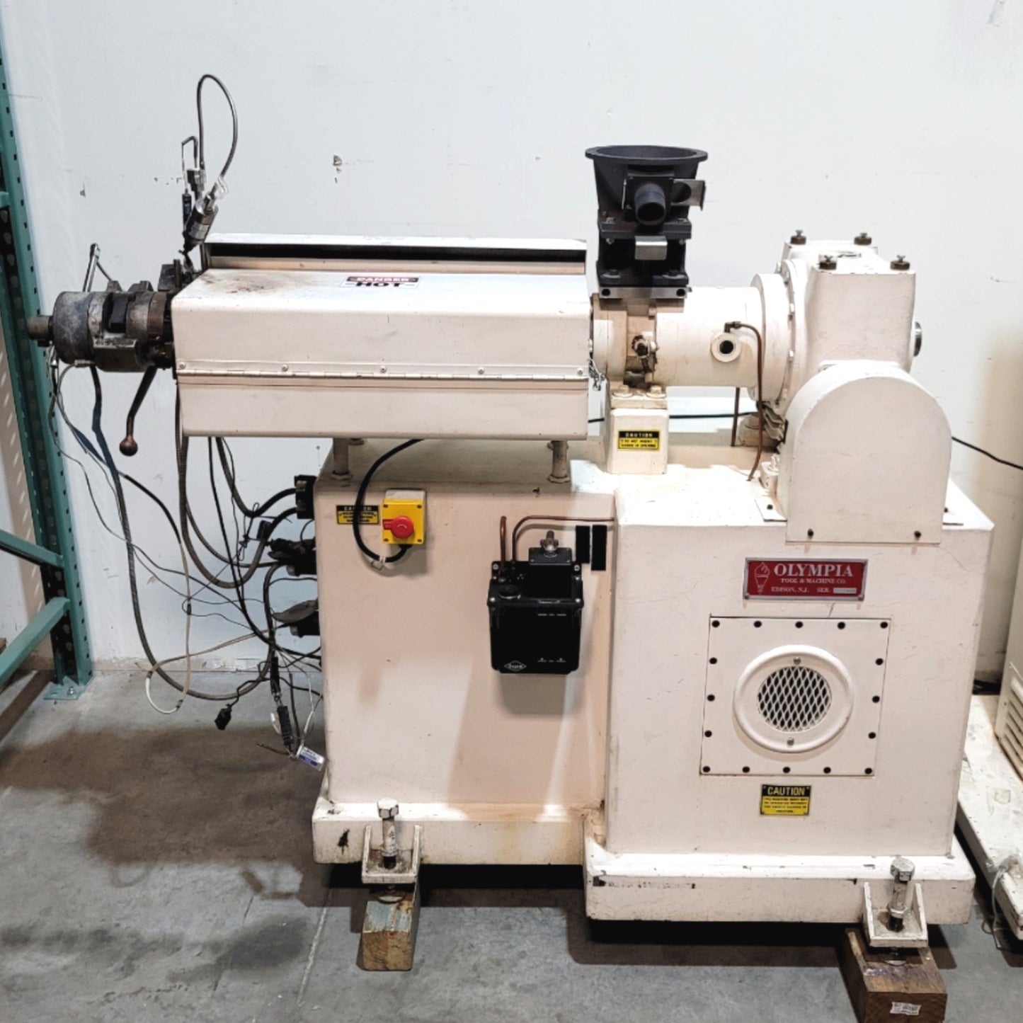 Used Olympia Tool & Machine Co. Plastic Extrusion Machine, 240VAC 3-Ph, 1.25" Screw