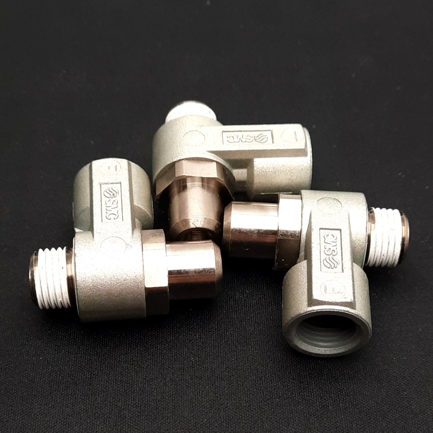 New – Open box Lot of 3 SMC AS2200-F02-ST Elbow Flow Controller R 1/4" M to Rc 1/4" F 0.1-1MPa