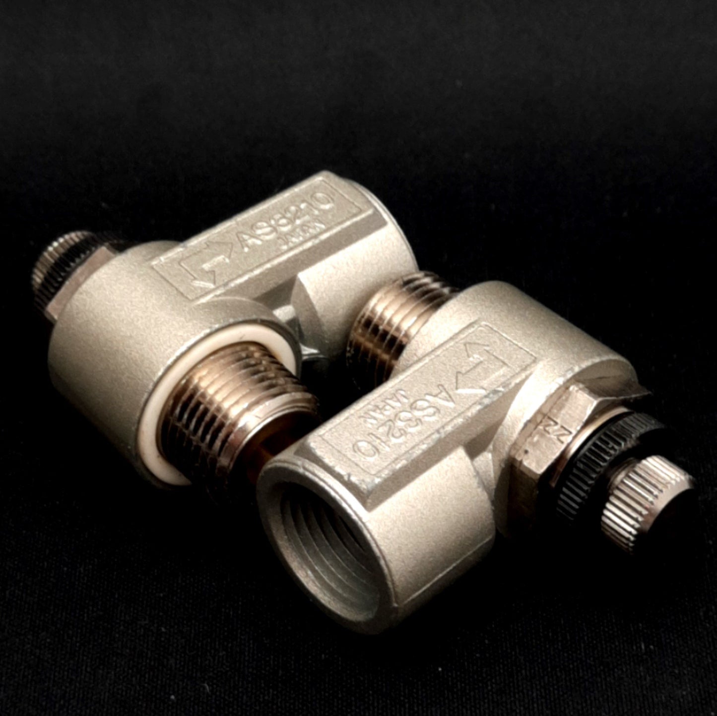 New – Open box Lot of 2 SMC NAS3210-N03 Flow Controller 3/8" NPT M to F, 0.5-1MPa