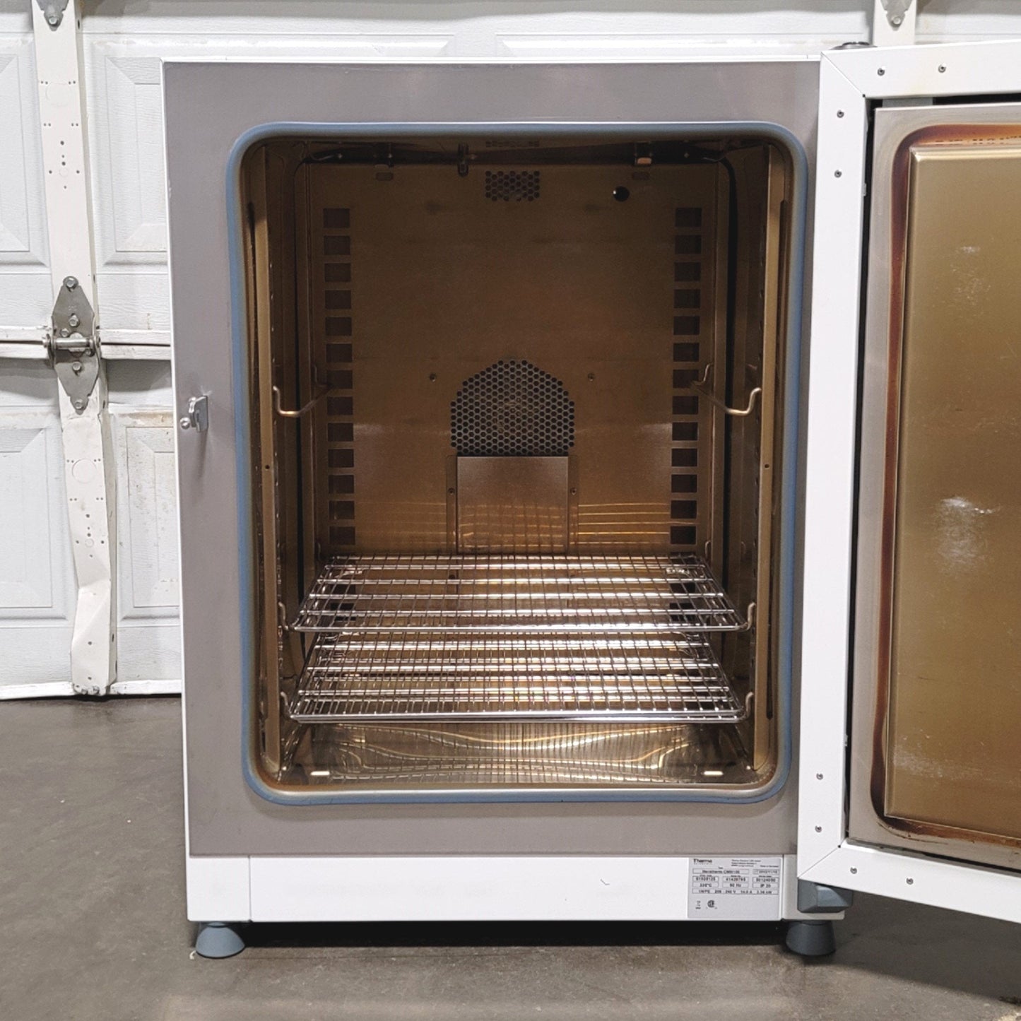 Used Thermo Scientific OMH100 Heratherm Advanced Lab Oven 50° To 330°C 208-240VAC 1Ph