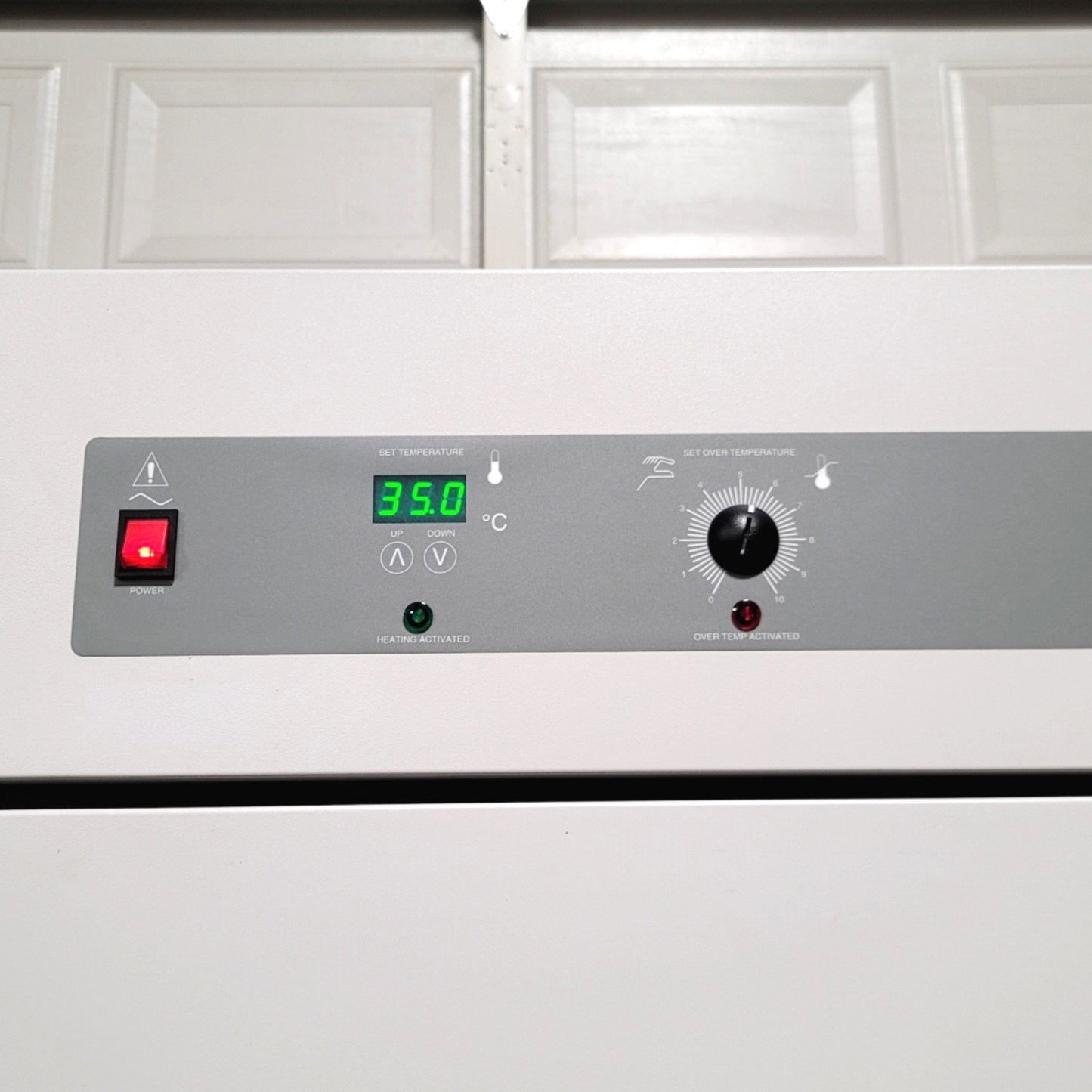 Used VWR Shel Lab 1925 Reach-In Lab Incubator, 30° To 70°C, 38.5CuFt, 120VAC 12.5A