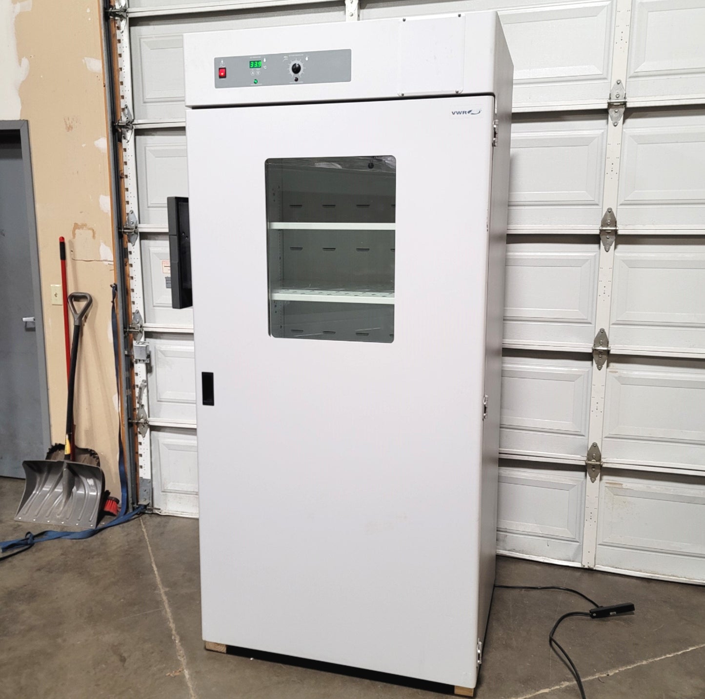 Used VWR Shel Lab 1925 Reach-In Lab Incubator, 30° To 70°C, 38.5CuFt, 120VAC 12.5A
