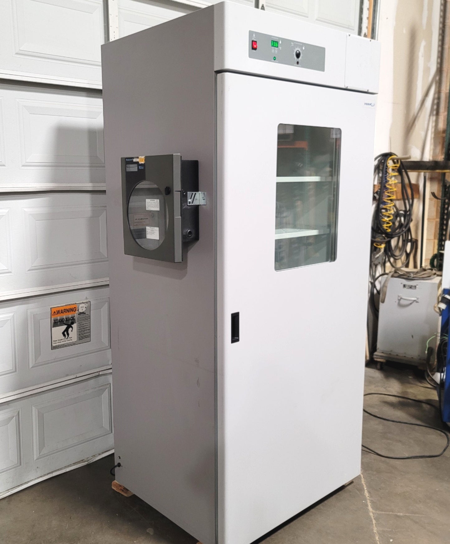 Used VWR Shel Lab 1925 Reach-In Lab Incubator, 30° To 70°C, 38.5CuFt, 120VAC 12.5A