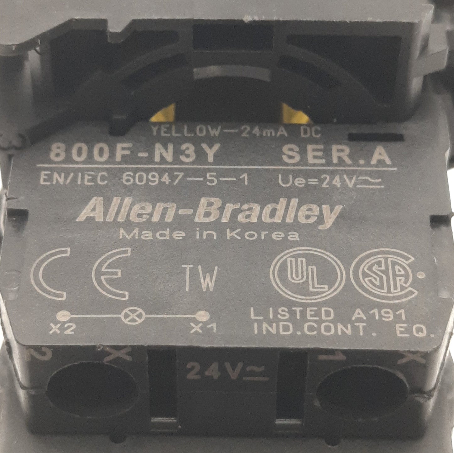 Used Allen Bradley 800FM-LF5 Illuminated Pushbutton With 800F-N3Y Light Block, Yellow
