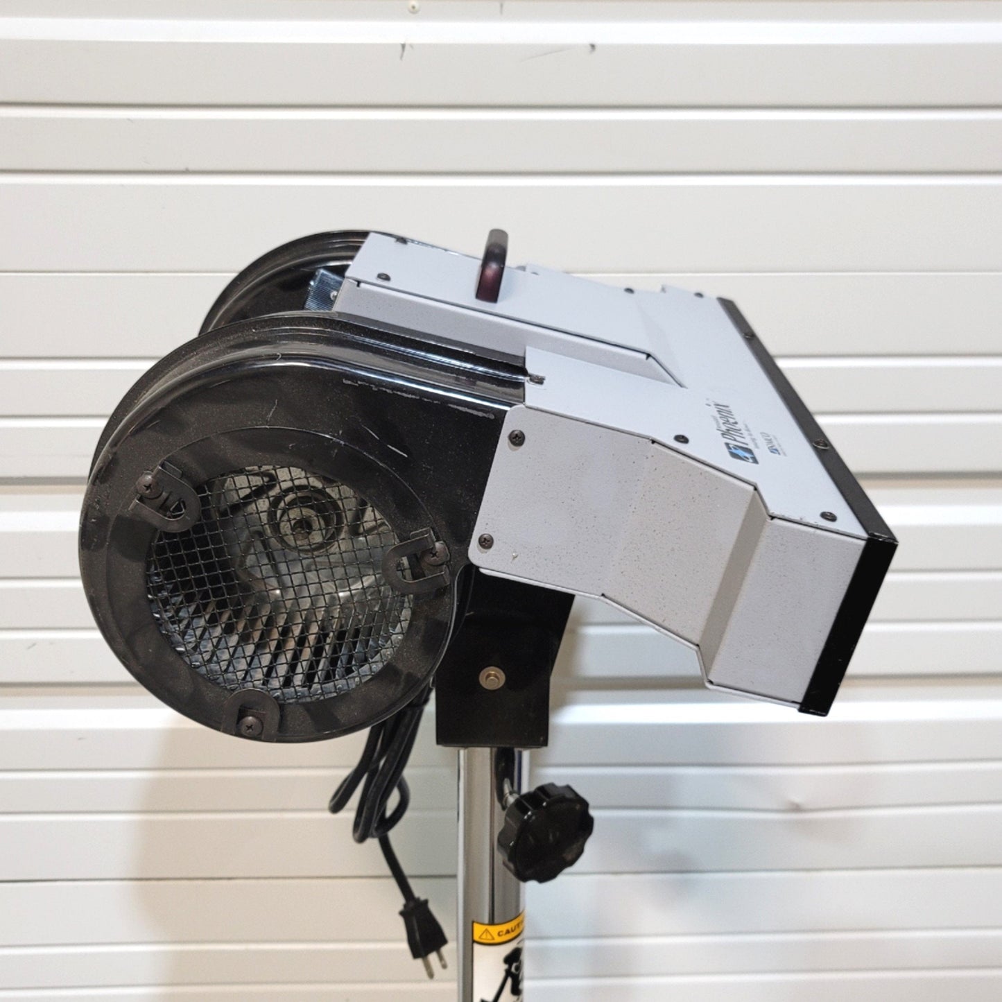 Used SIMCO ION Phoenix Extended Range Ionizing Blower With Adjustable Stand, 120VAC