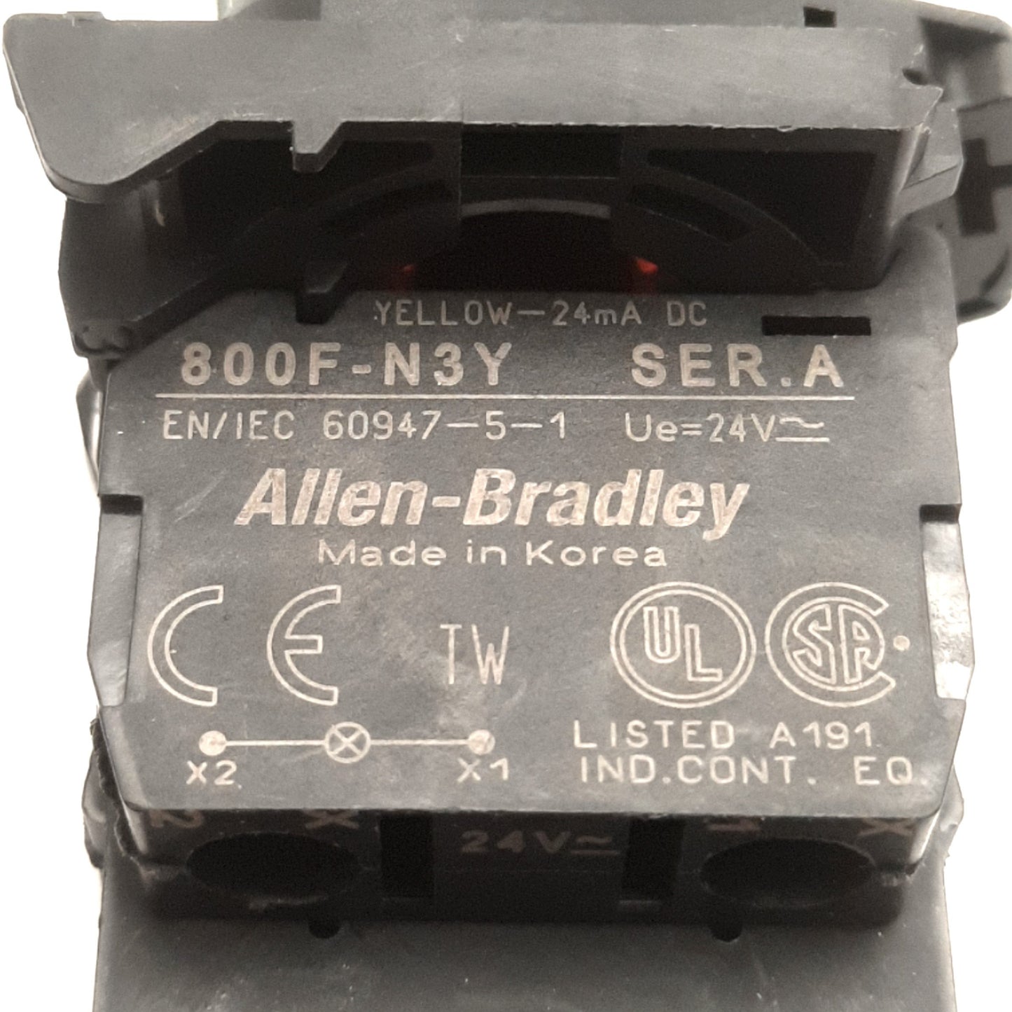 Used Allen Bradley 800FM-LF4 Pushbutton With 800F-N3Y Light Block & 800-FX20D, Red