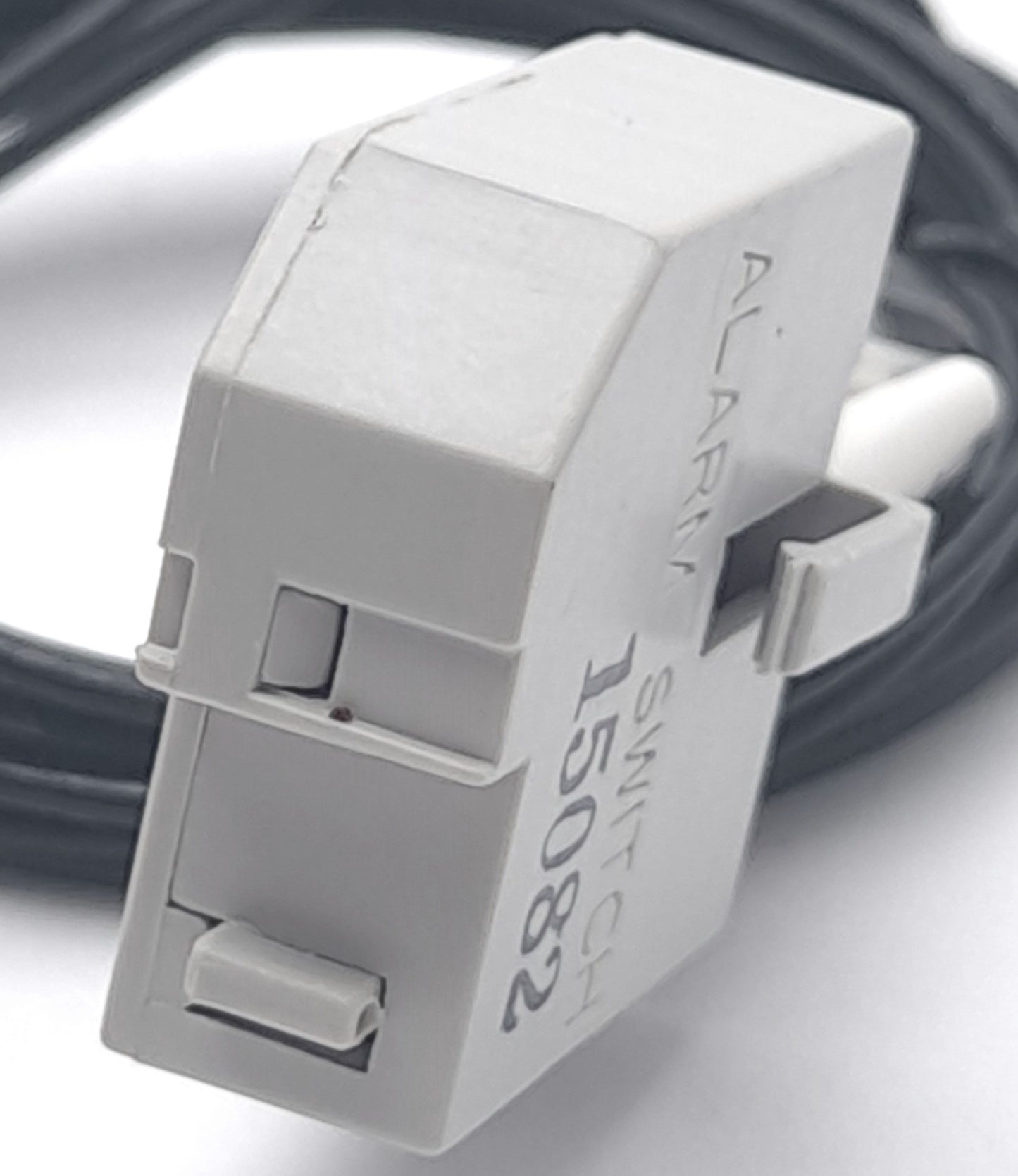 New LSIS AL Alarm Switch, 125-250VAC 5-3A, 125-250VDC 0.4-0.2A, For UTS150-600