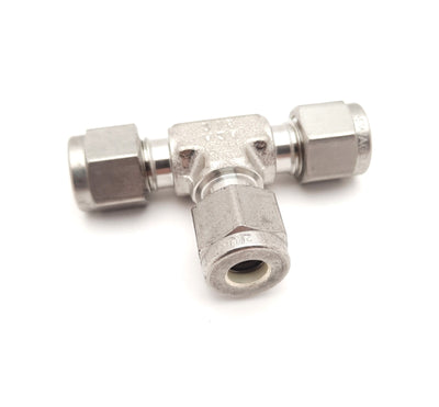 New Swagelok SS-400-3BT Stainless Steel Tube Fitting, Bored Through Union Tee 1/4"