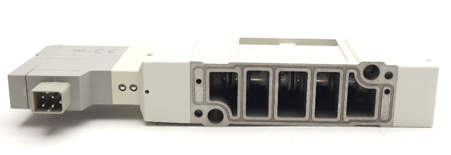 Used SMC SV3100R-5FU Solenoid Valve 5-Port 2-Position 0.7MPa 24VDC Single Solenoid